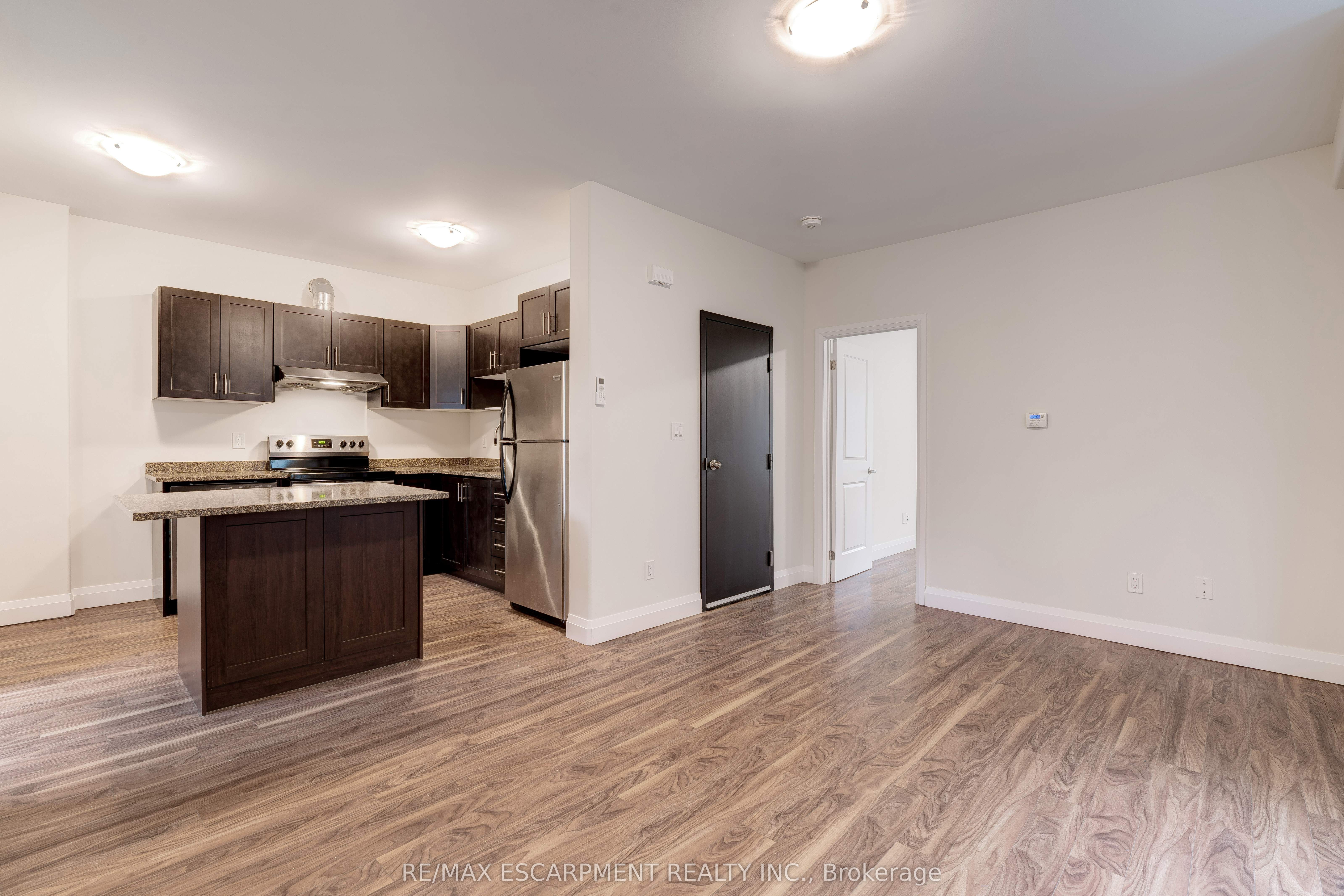 152 Sanford Avenue S Property Photo 10