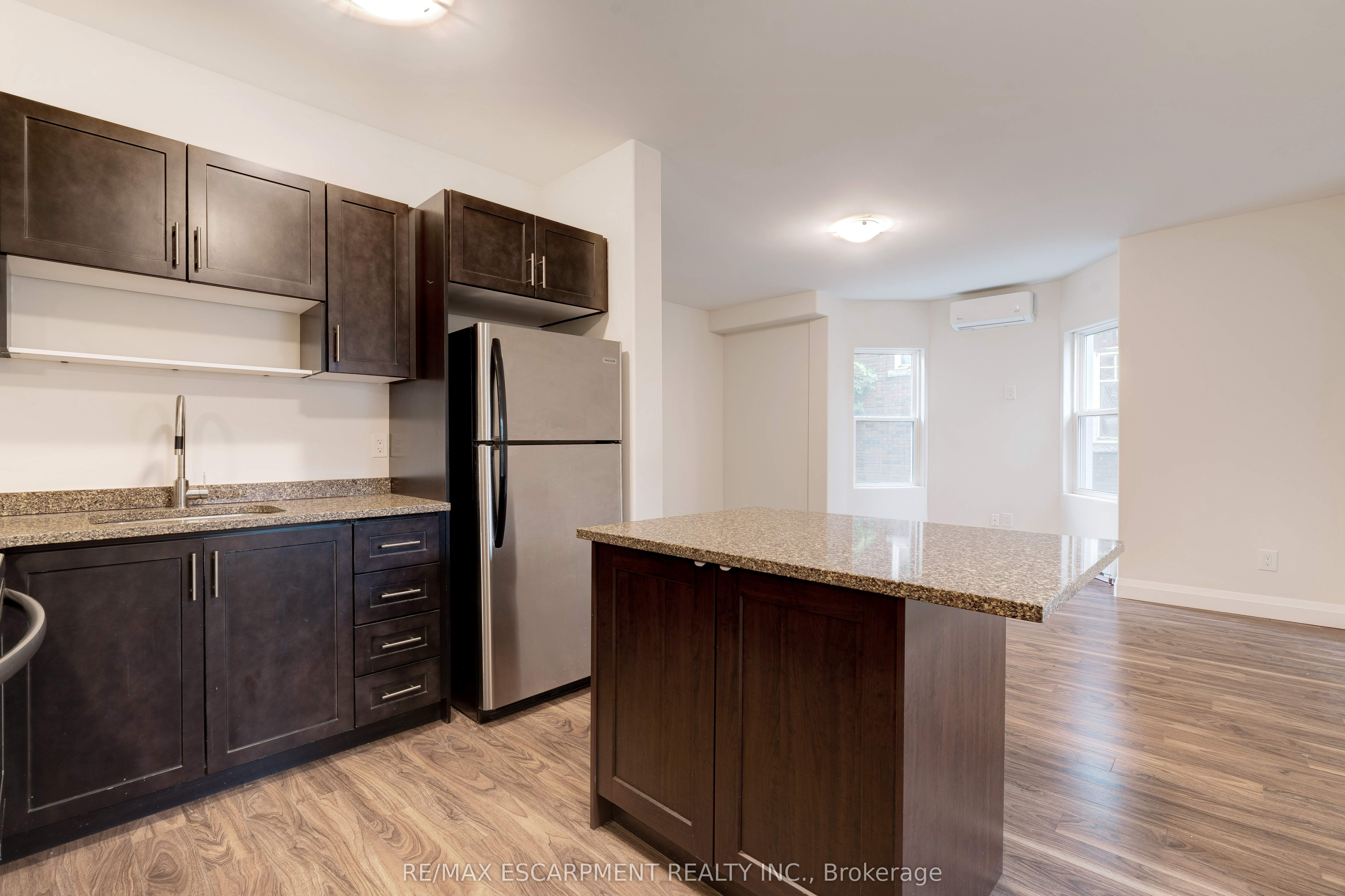 152 Sanford Avenue S Property Photo 12