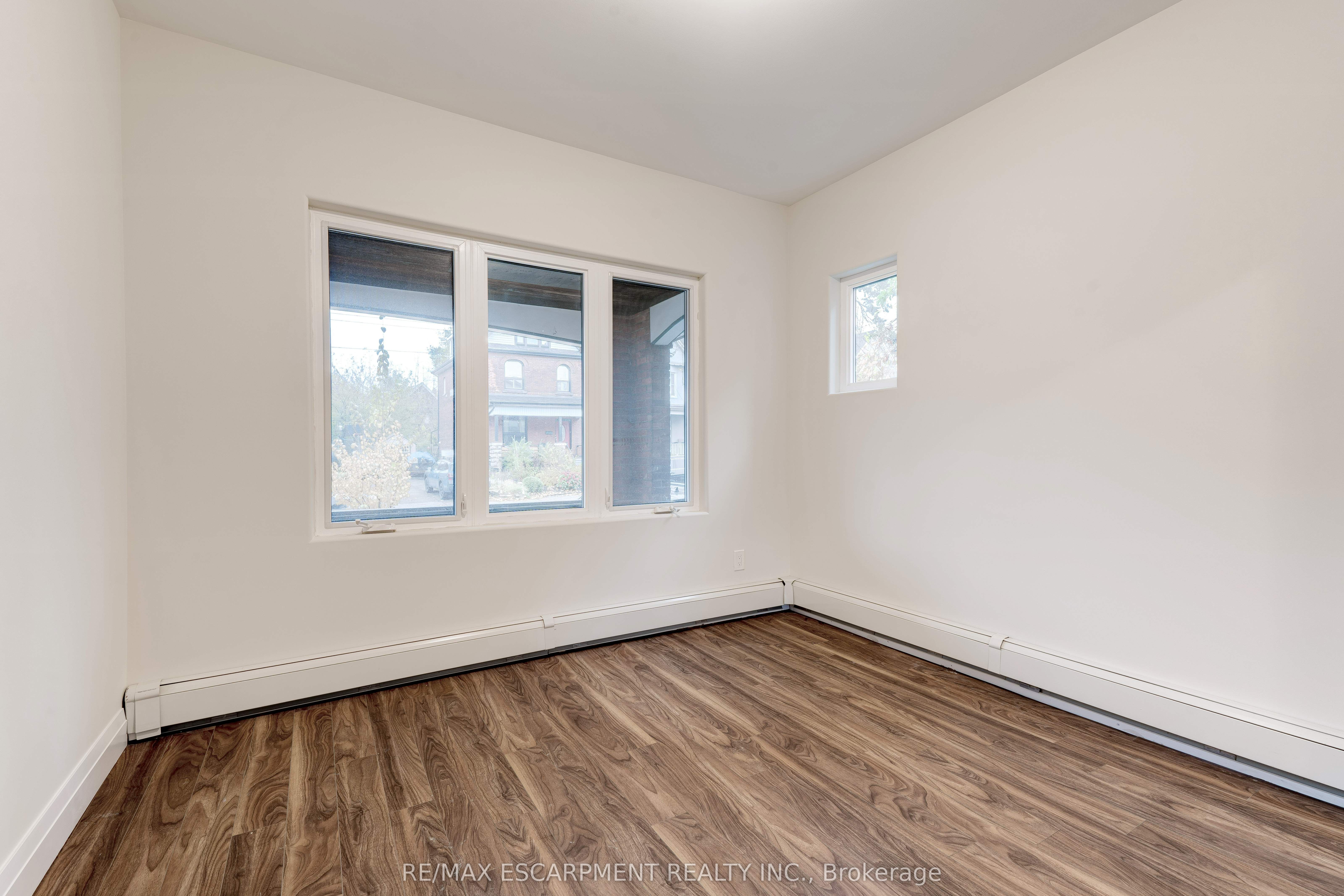 152 Sanford Avenue S Property Photo 15