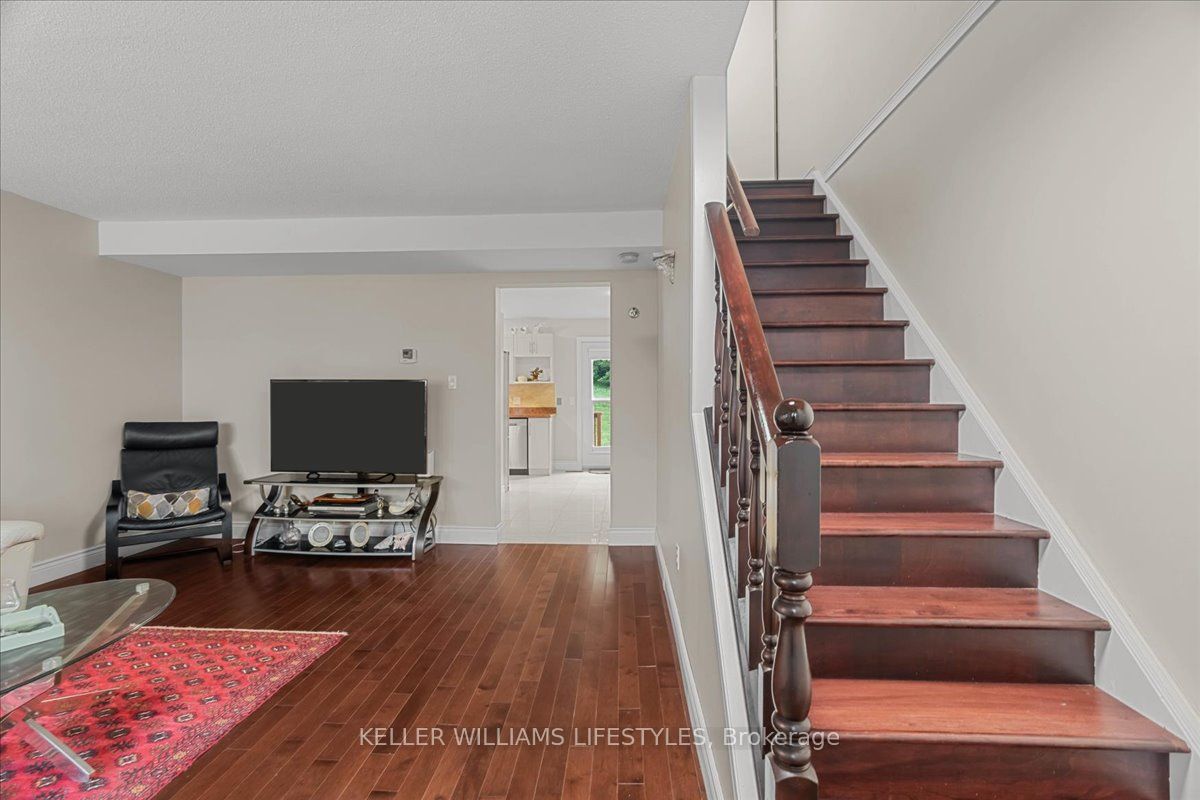 #19 - 101 Brookside Street Property Photo 11