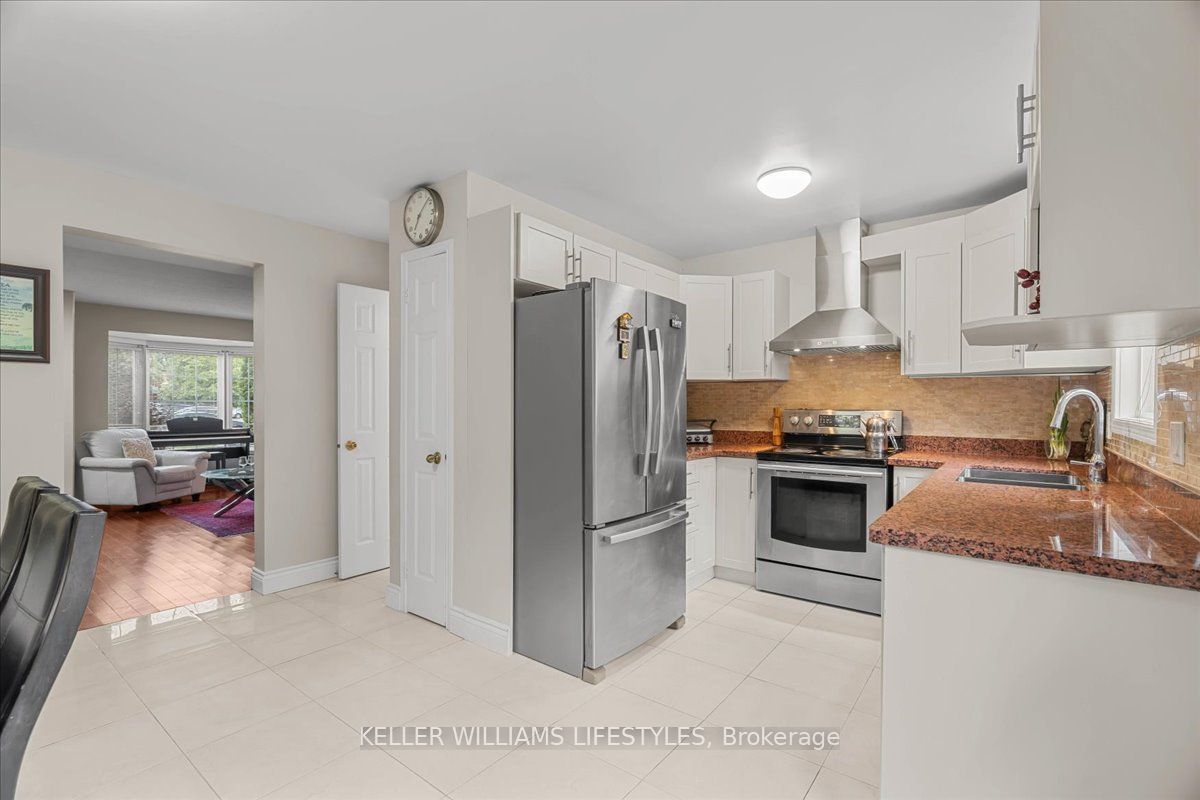 #19 - 101 Brookside Street Property Photo 18