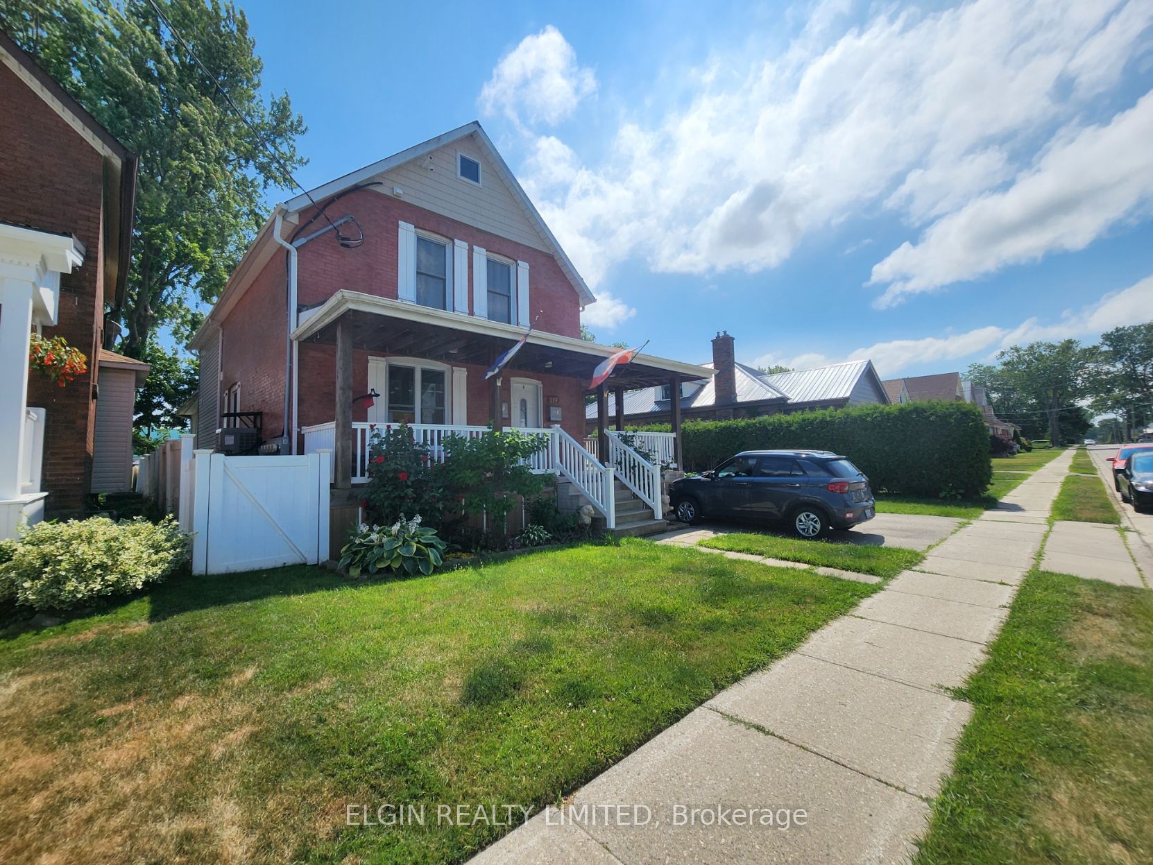 119 Erie Street Property Photo 2