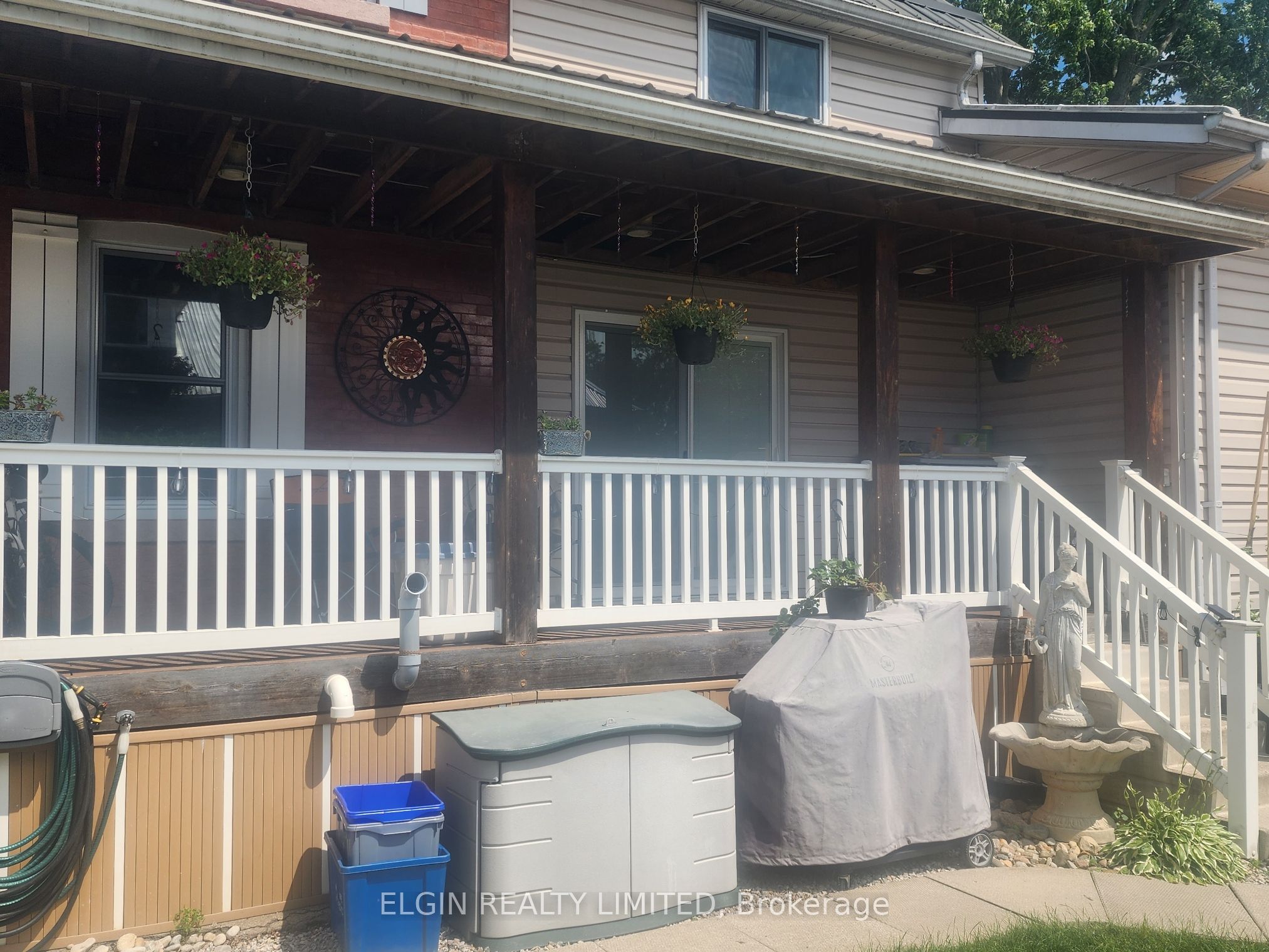 119 Erie Street Property Photo 6