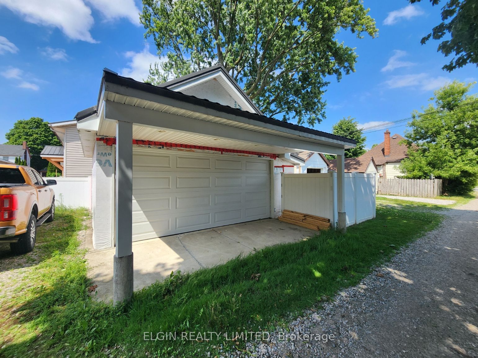 119 Erie Street Property Photo 13