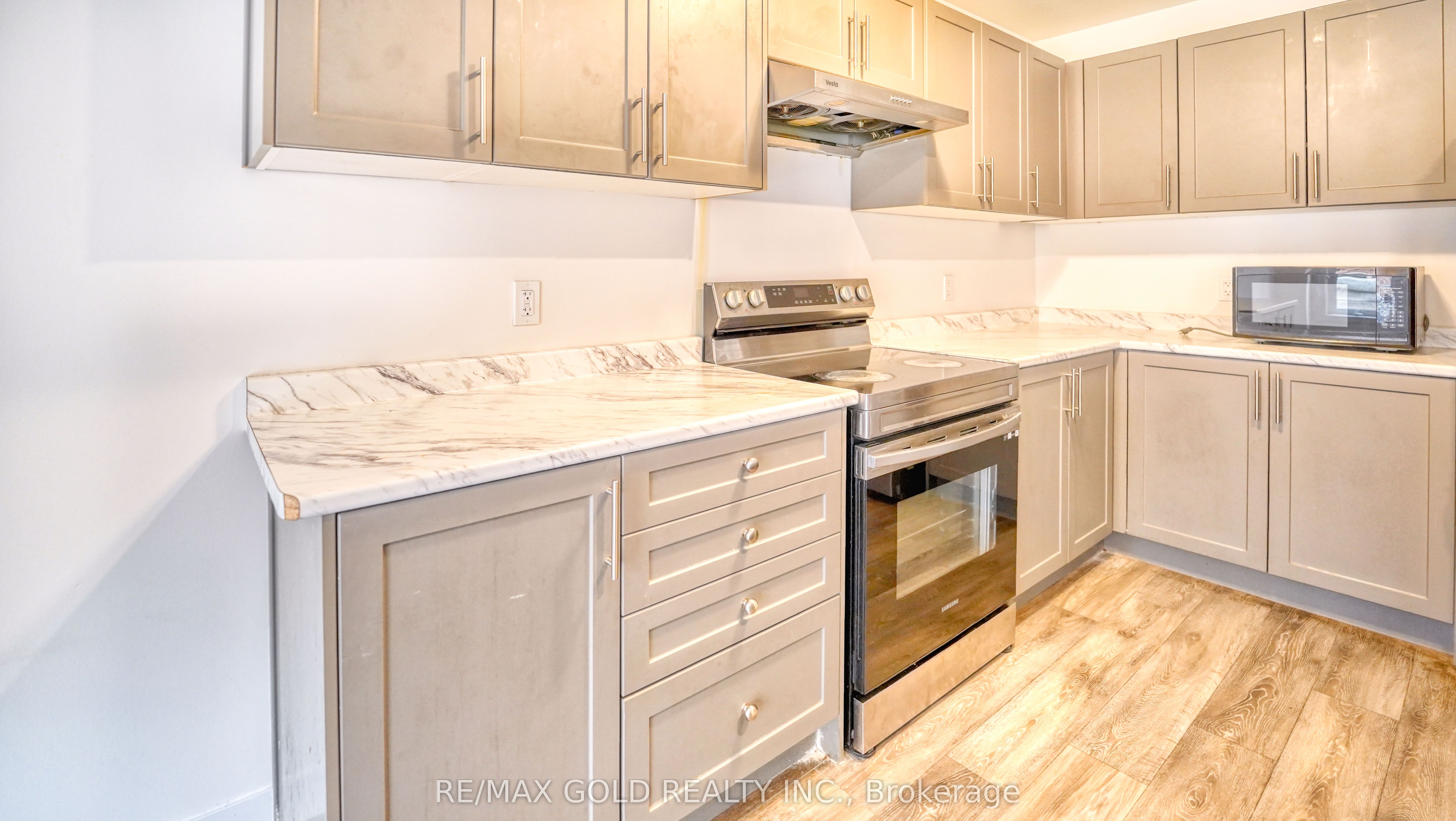 48 Pony Way Property Photo 12