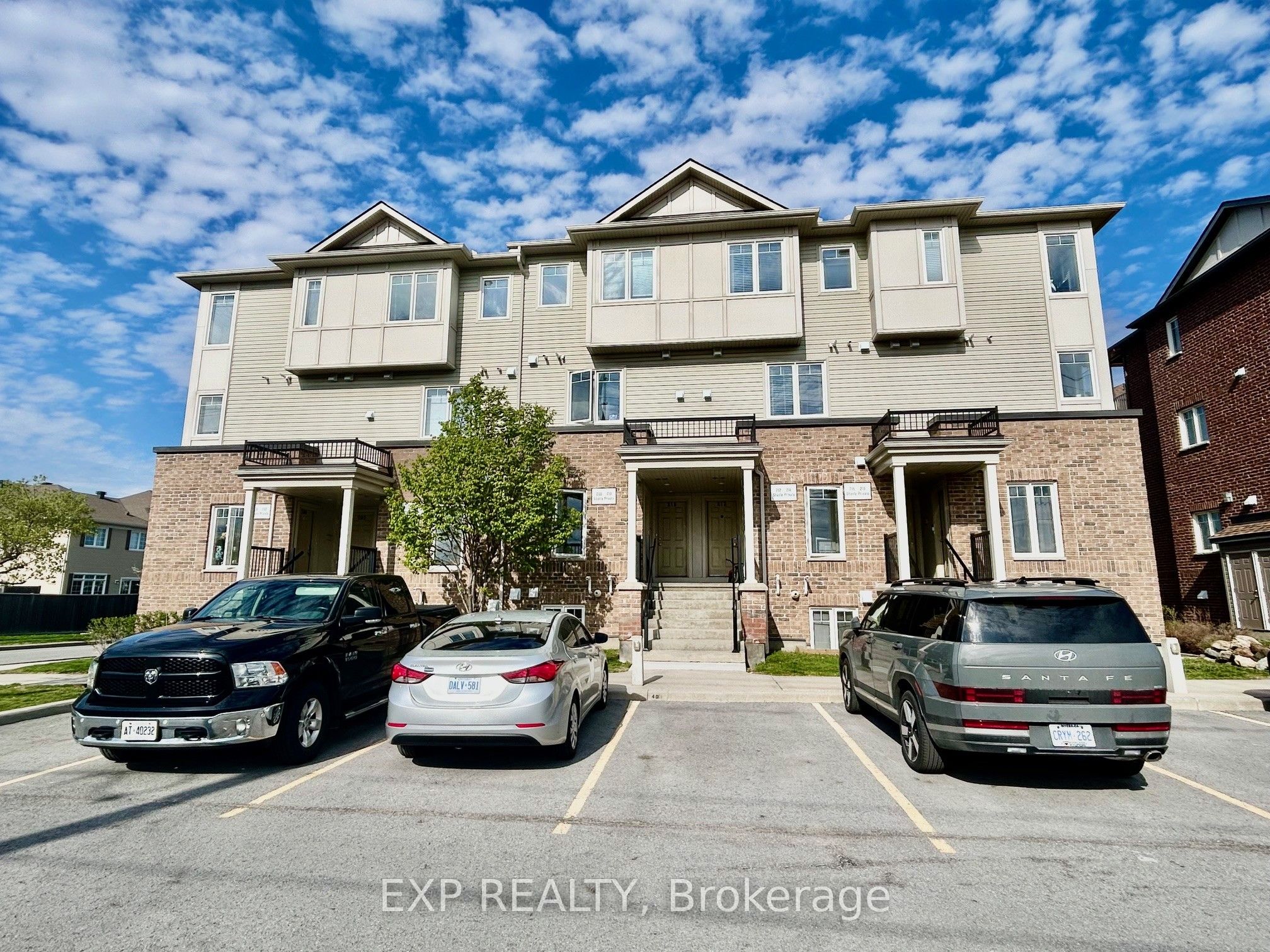 208 Shanly Private Property Photo 1