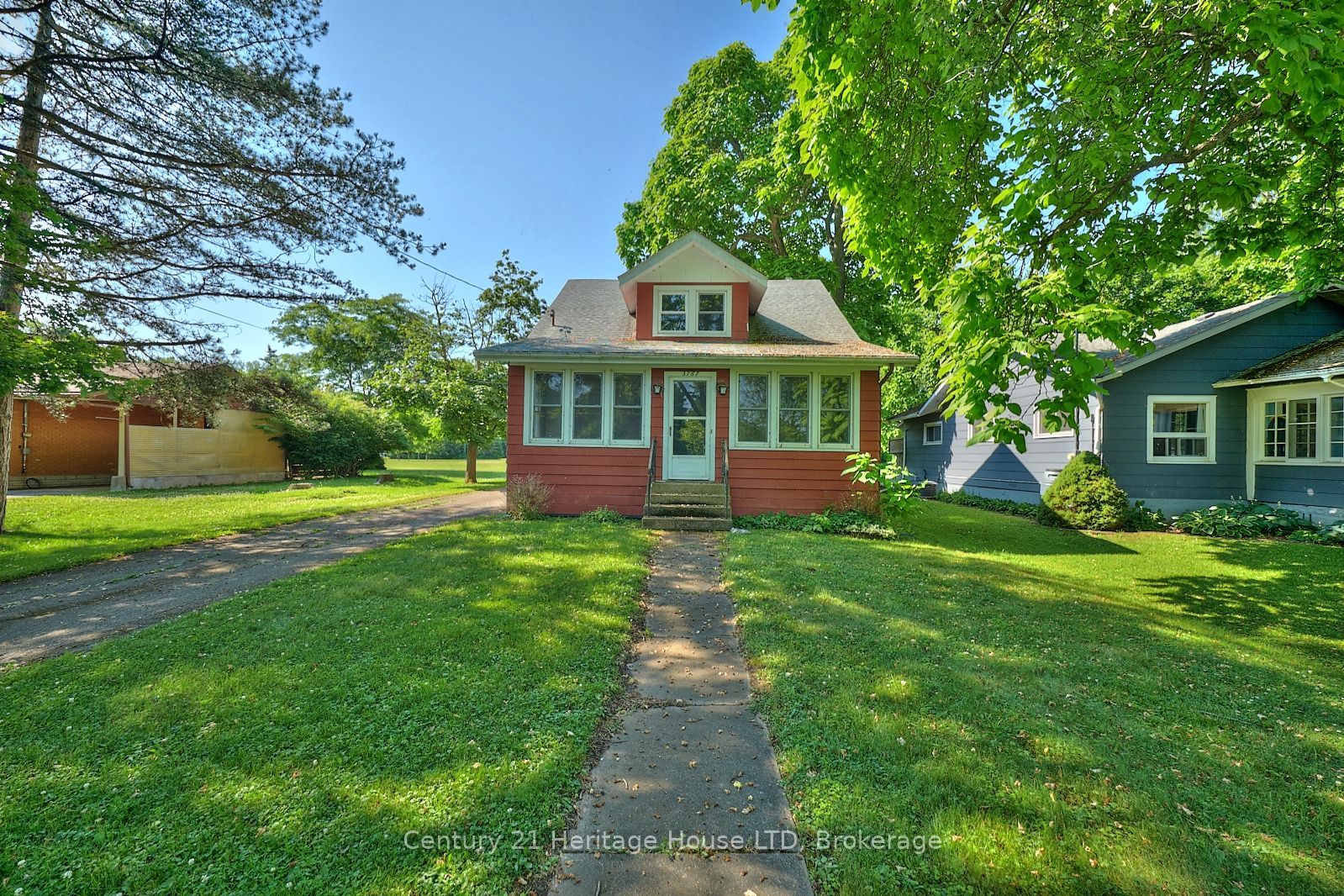 3767 Highland Drive Property Photo 1
