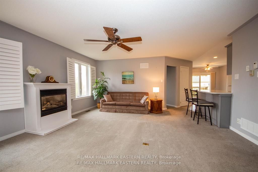 877 Wentworth Street 14 Property Photo 9