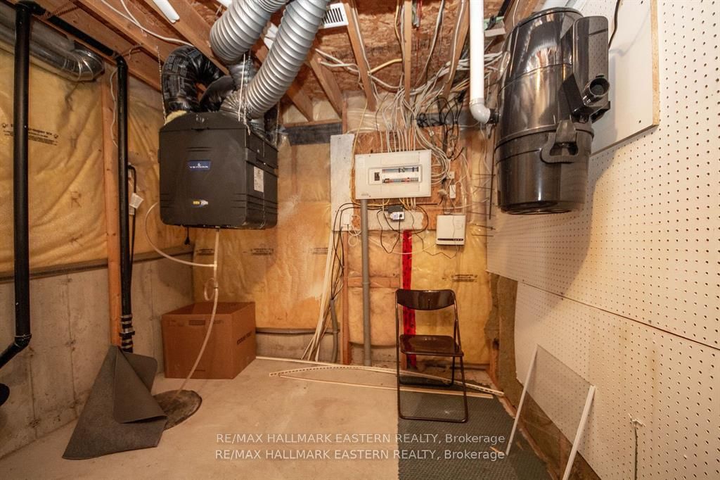 877 Wentworth Street 14 Property Photo 30