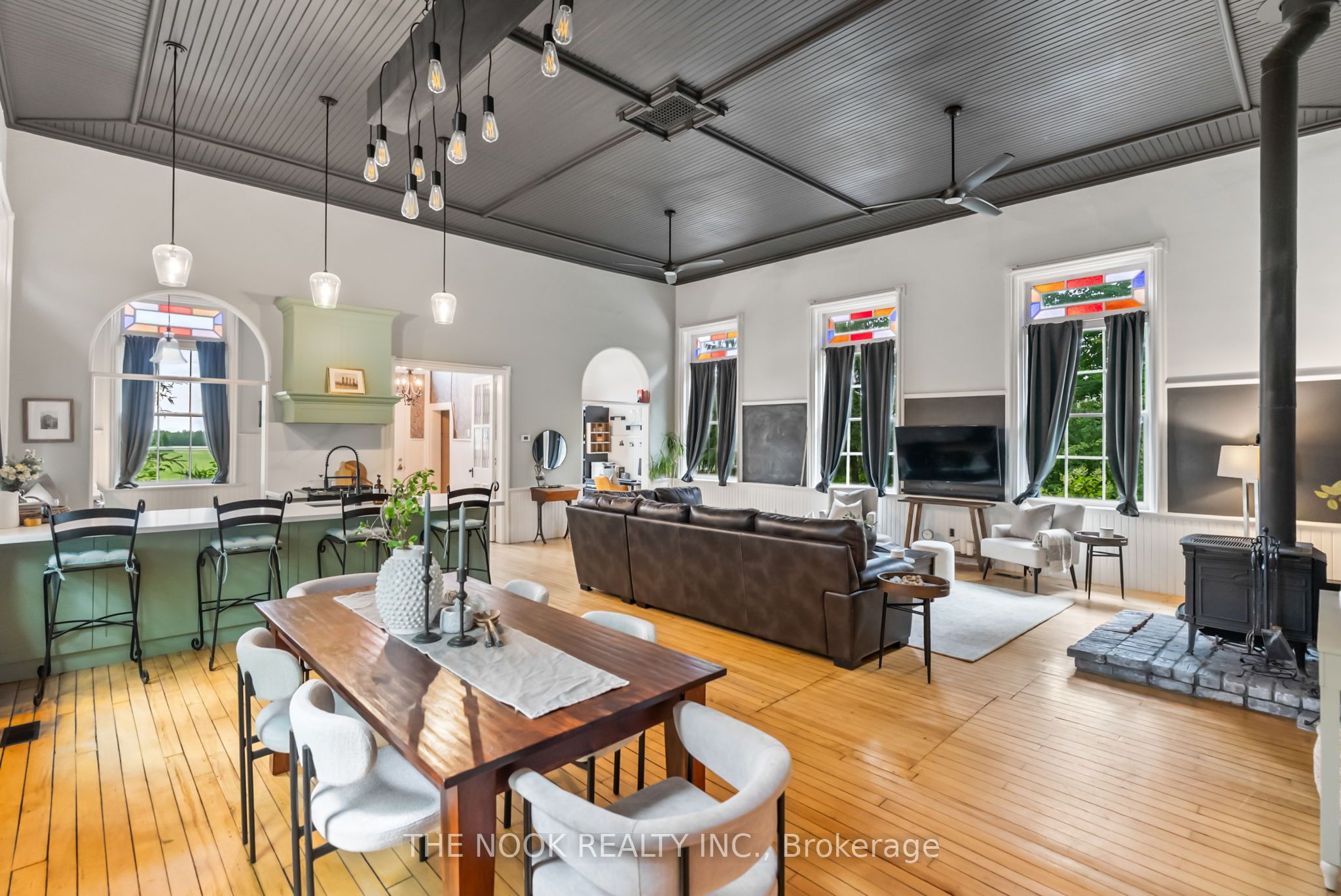275 Valentia Road Property Photo 8