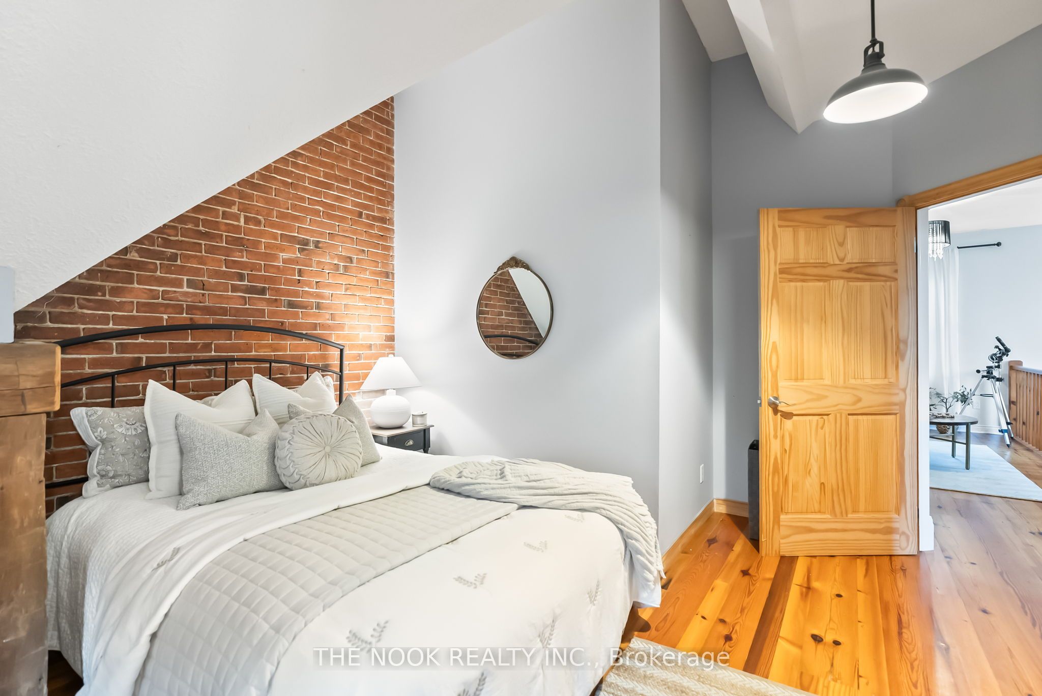 275 Valentia Road Property Photo 34