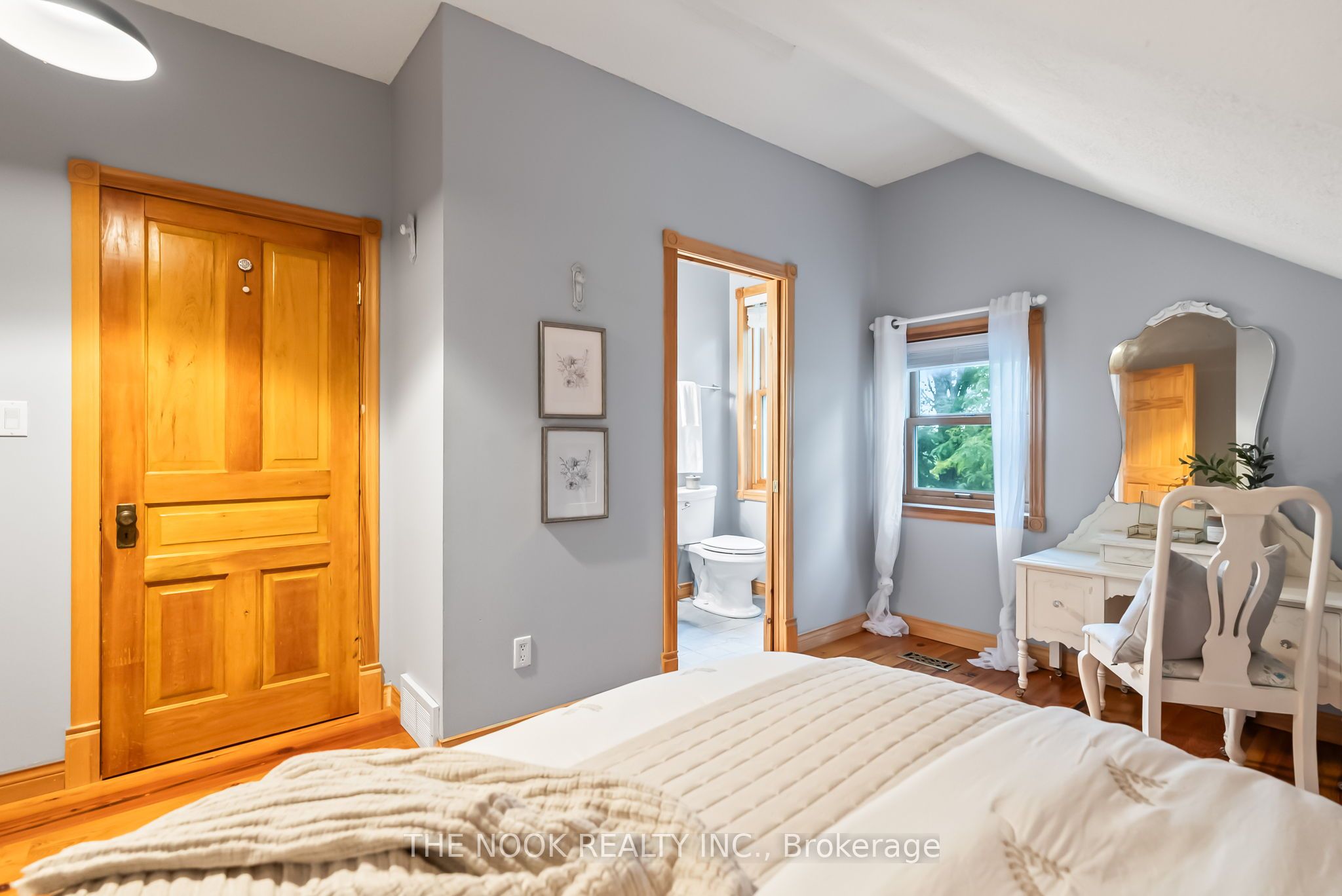 275 Valentia Road Property Photo 36