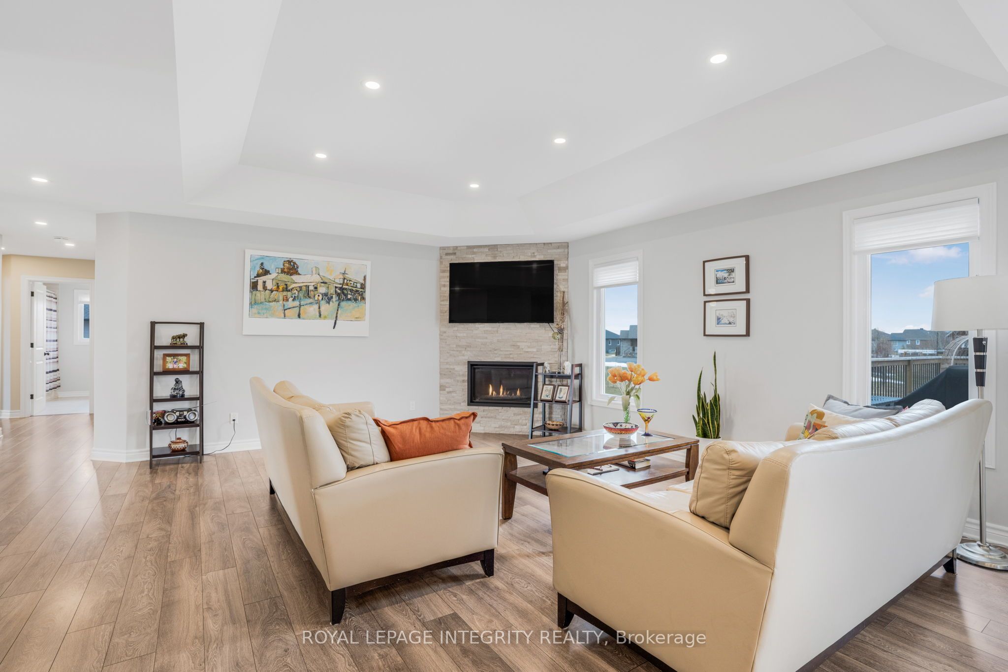 251 Des Violettes Street Property Photo 7