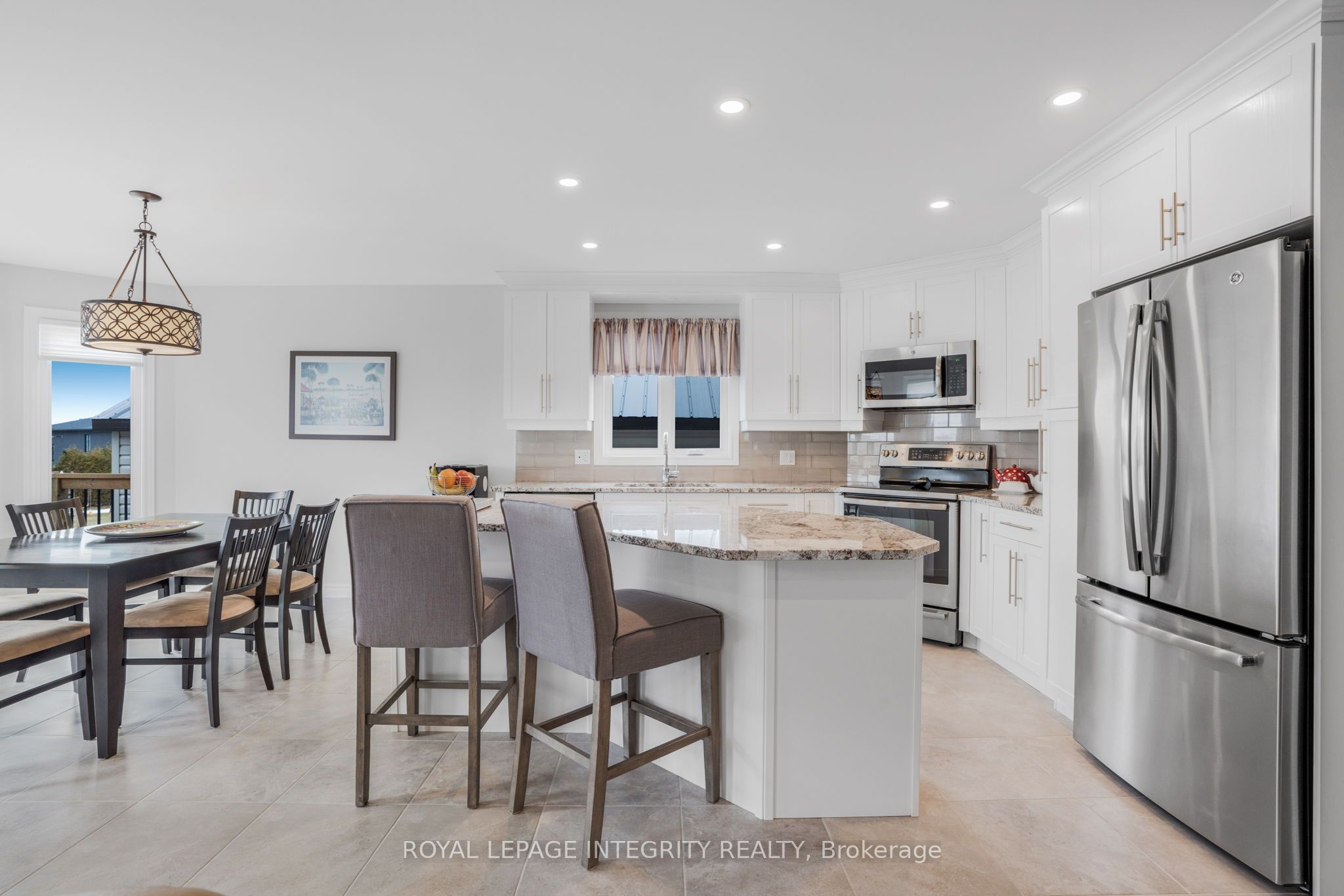 251 Des Violettes Street Property Photo 10