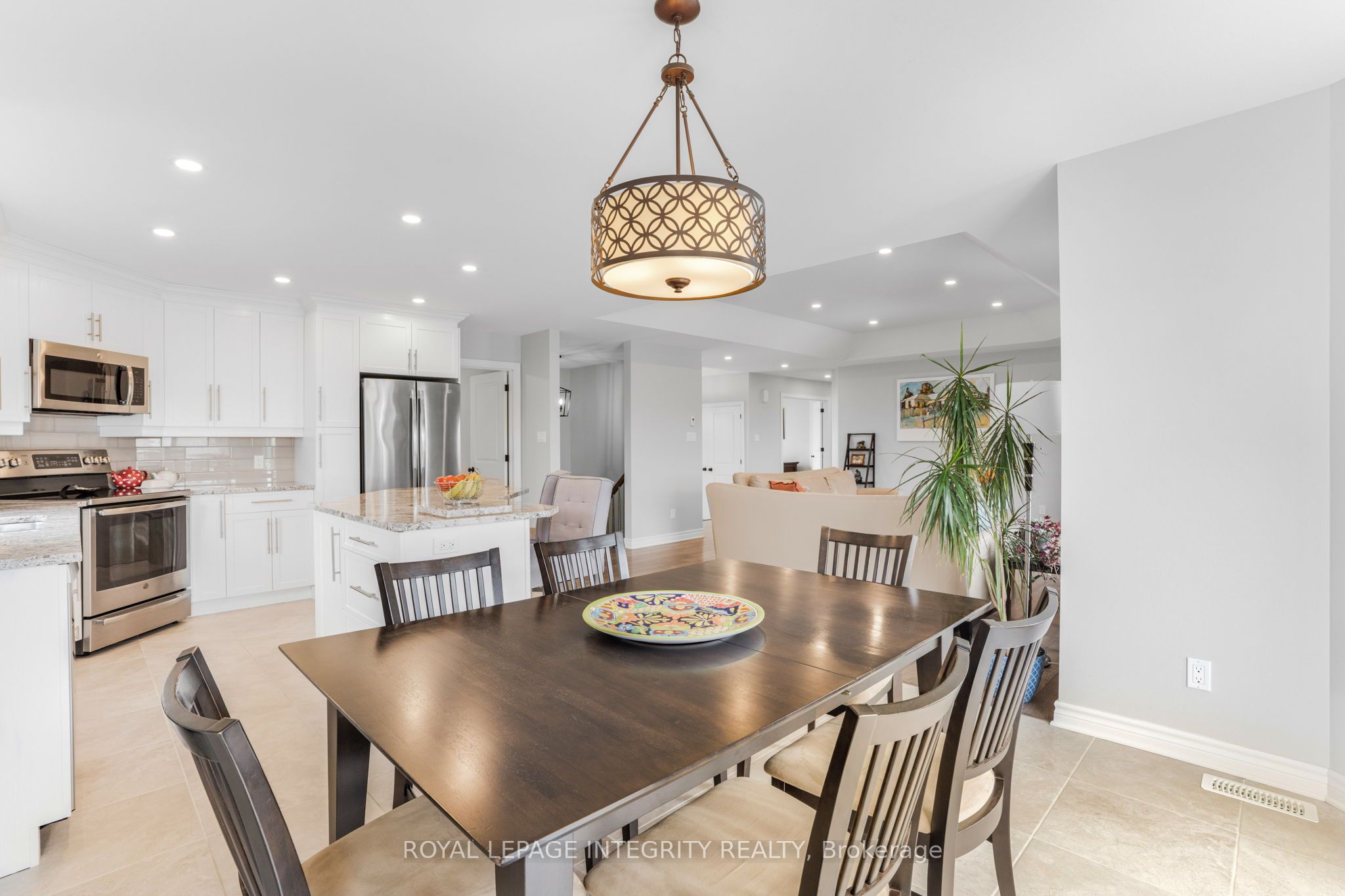 251 Des Violettes Street Property Photo 15