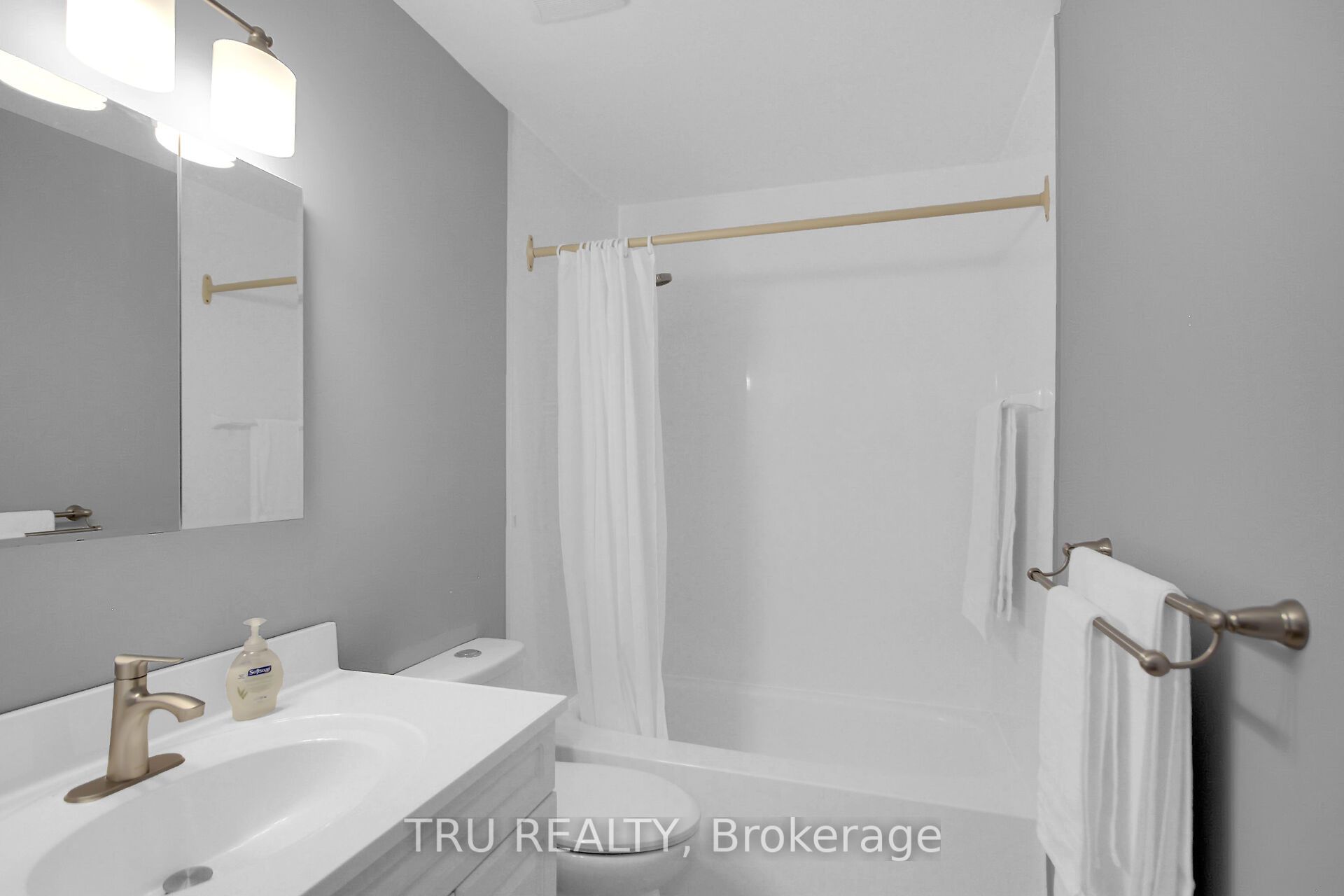 132 Rothesay Drive Property Photo 20