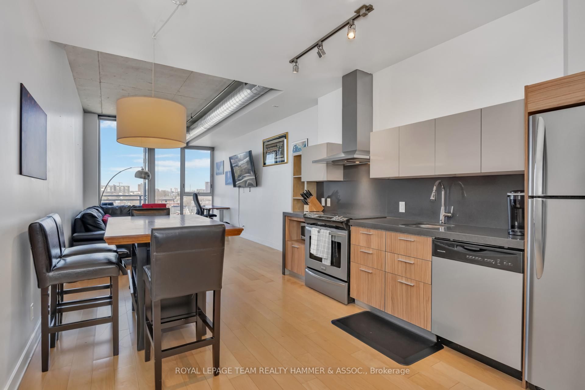 #706 - 360 Mcleod Street Property Photo 3