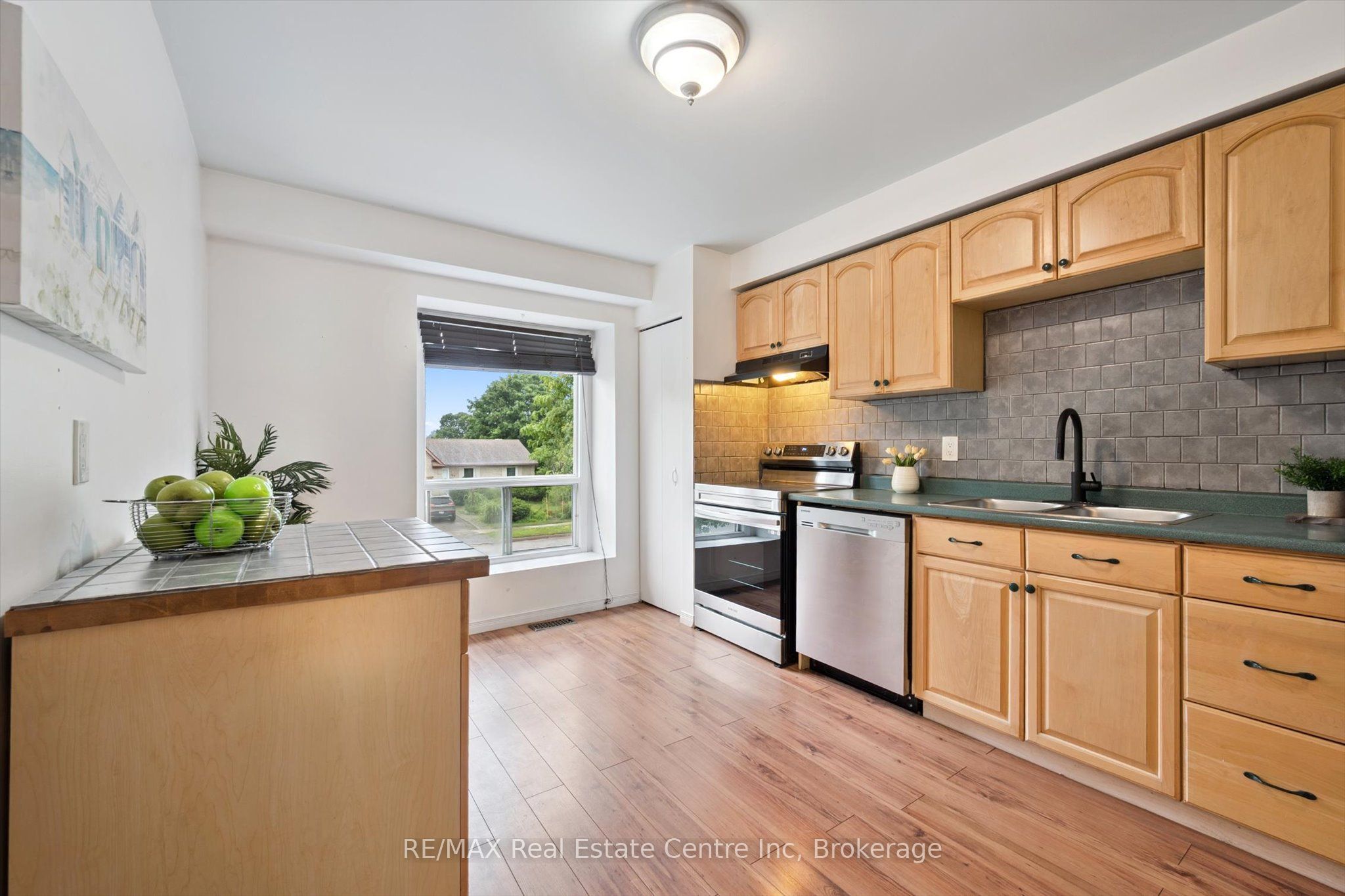 107 Dovercliffe Road Property Photo 11