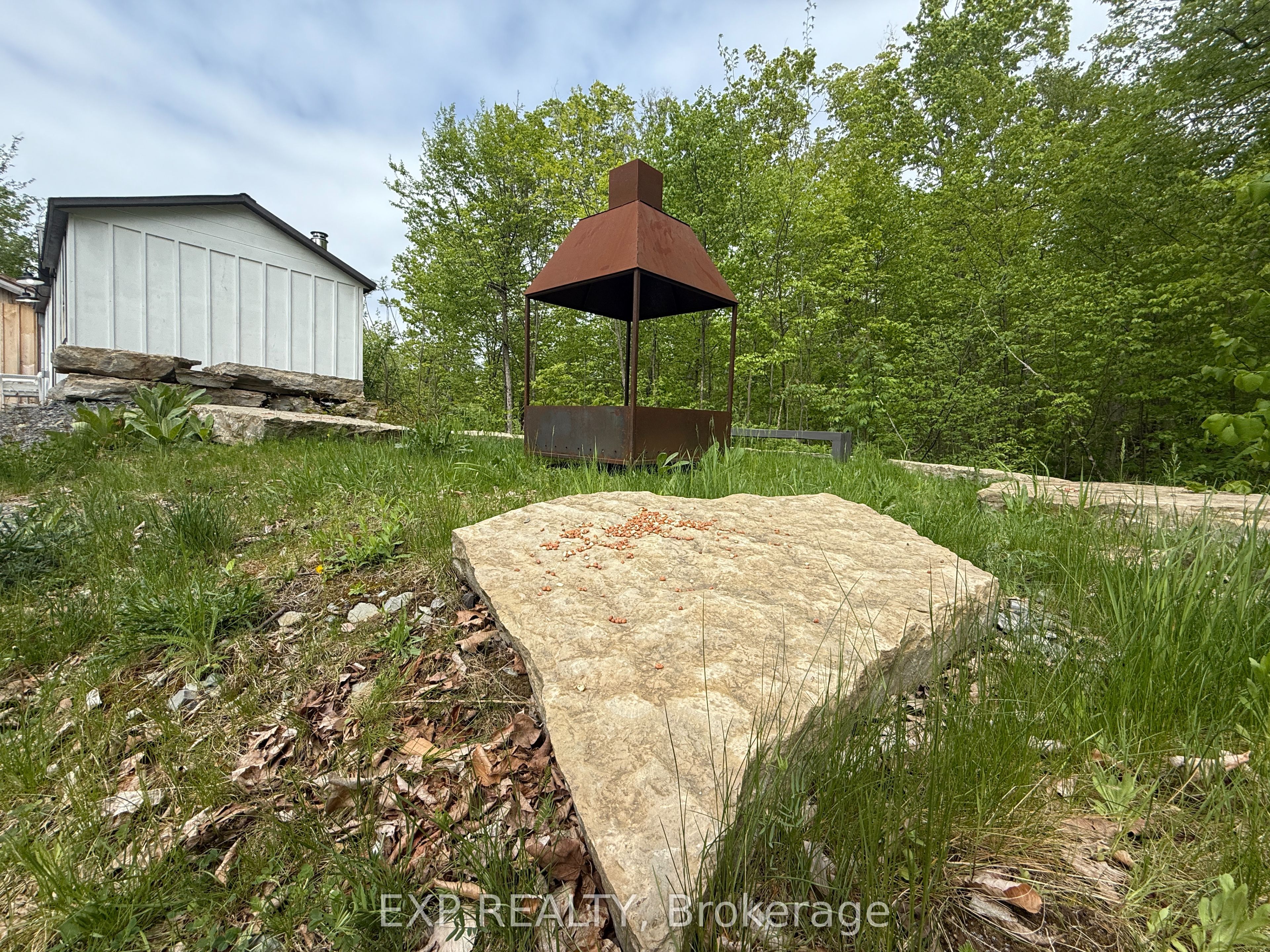 1105 Polar Bear Ln Property Photo 15
