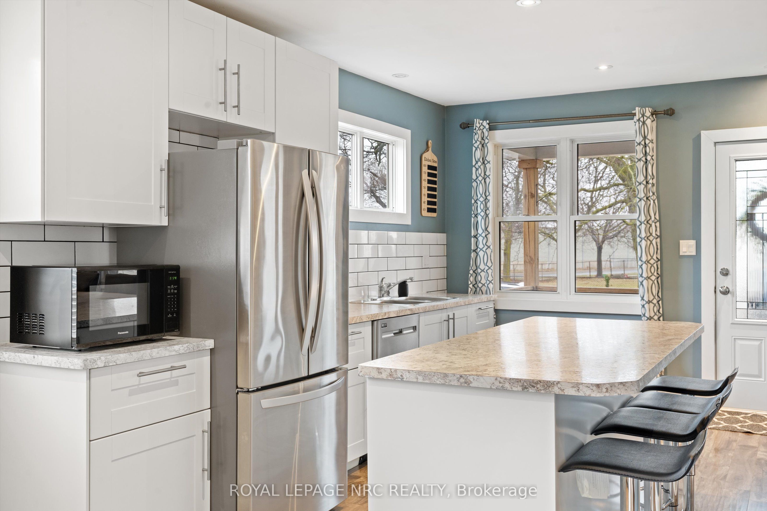 2 Currie Street Property Photo 8