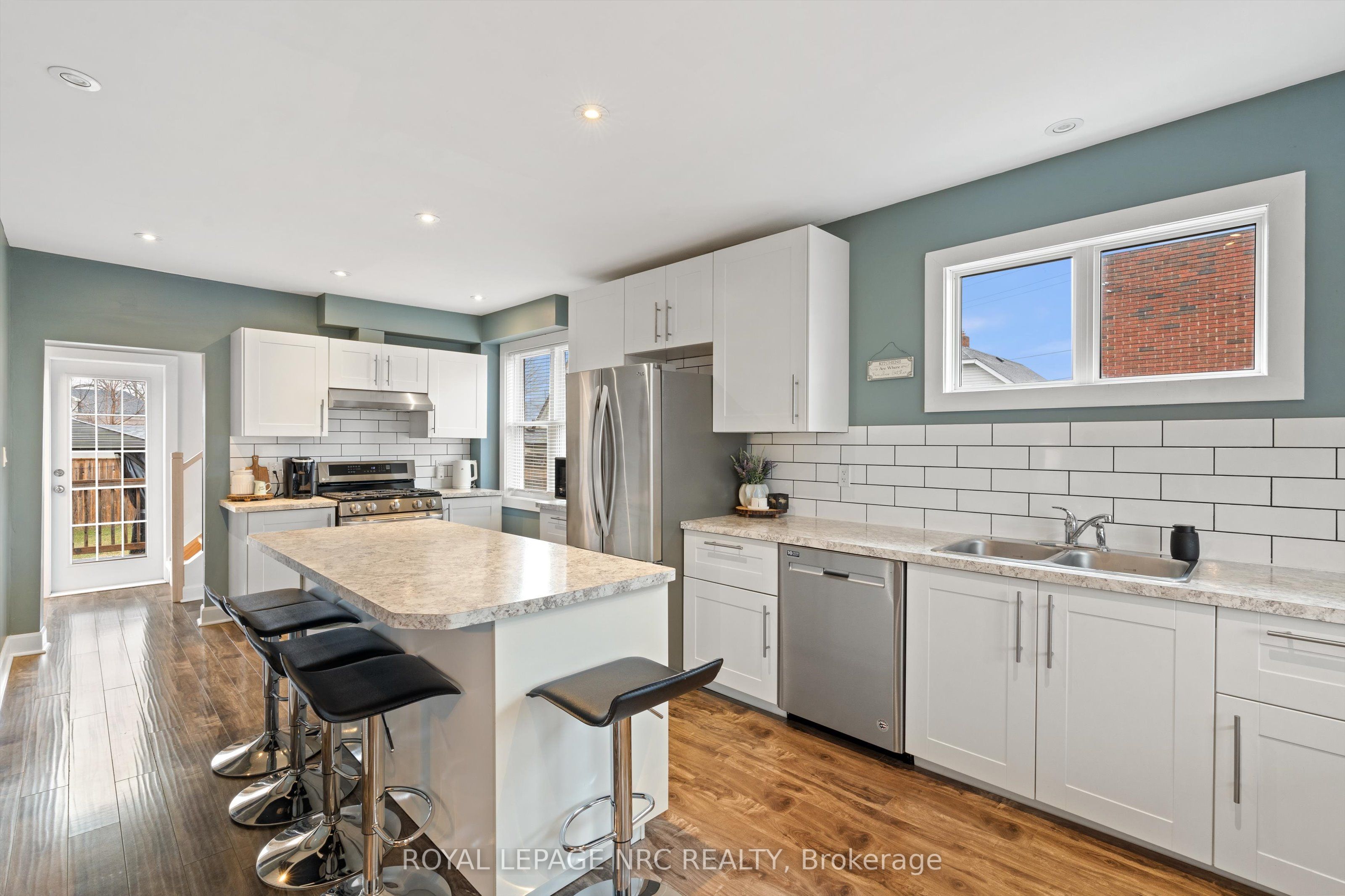 2 Currie Street Property Photo 11
