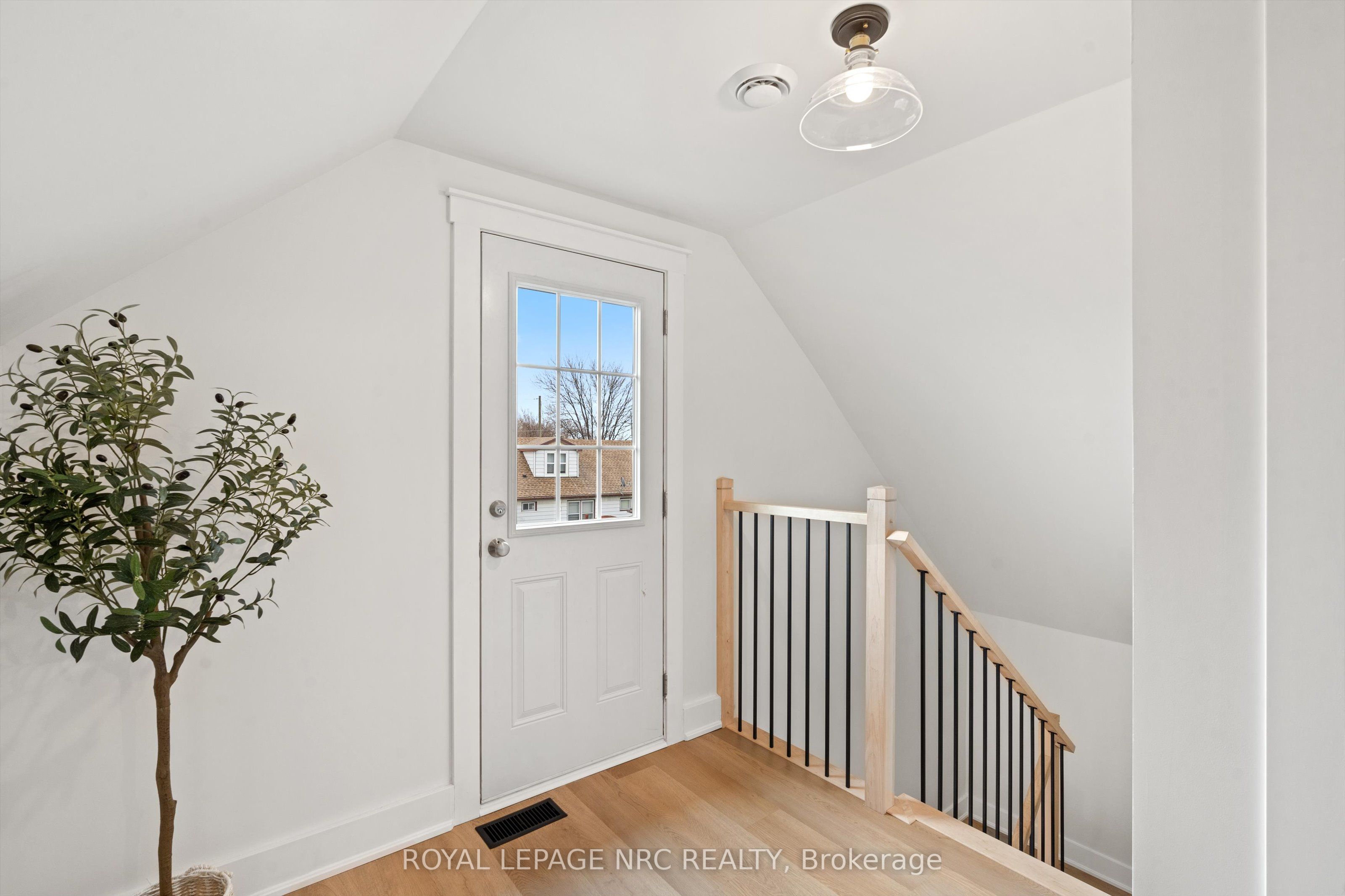2 Currie Street Property Photo 17