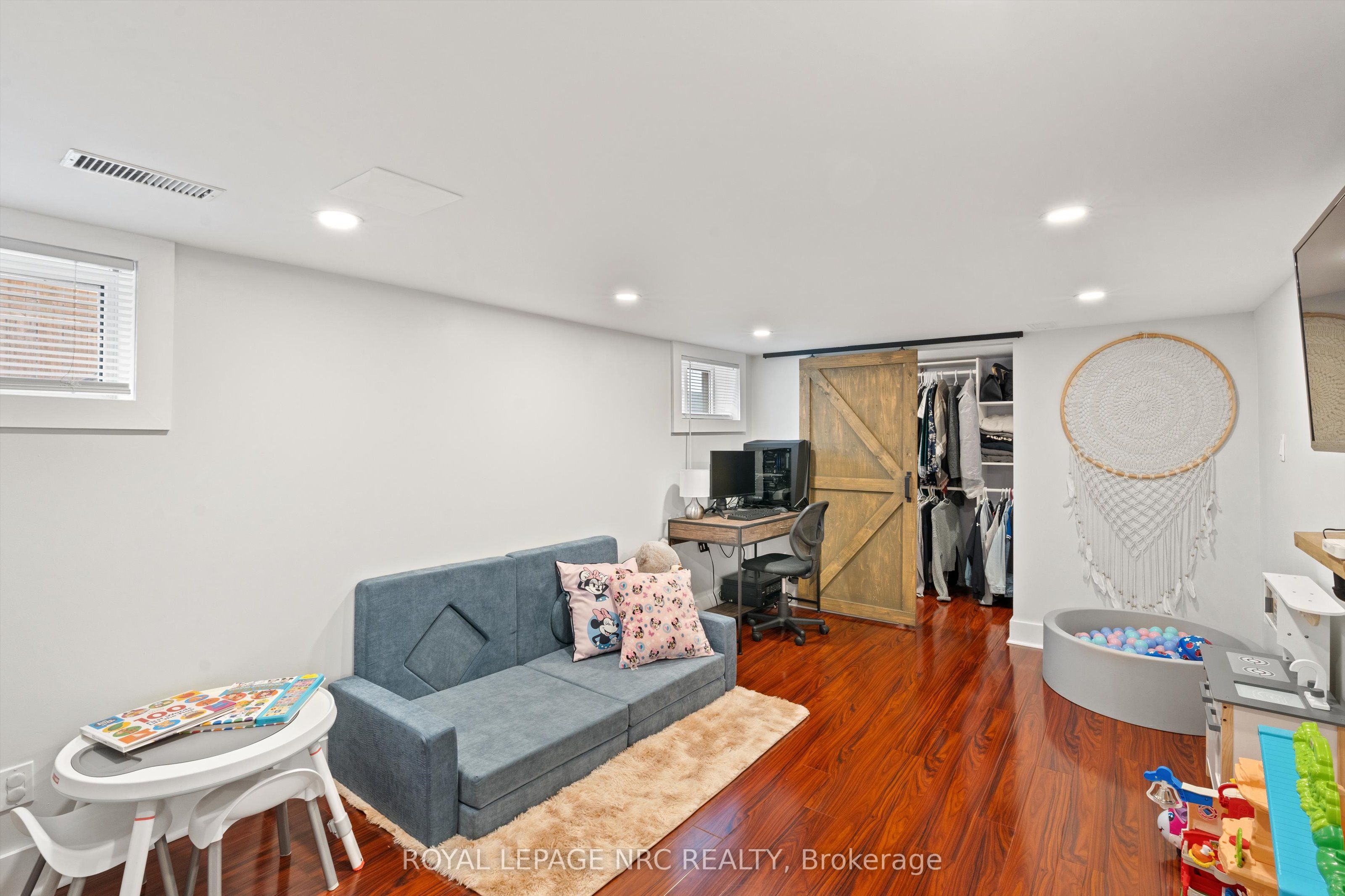 2 Currie Street Property Photo 23