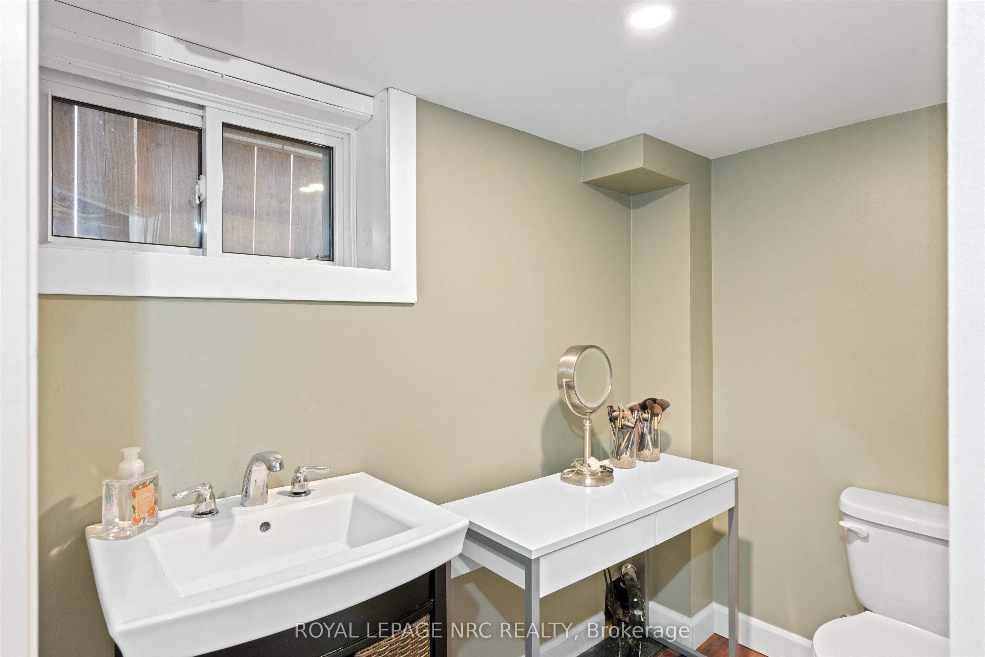 2 Currie Street Property Photo 25