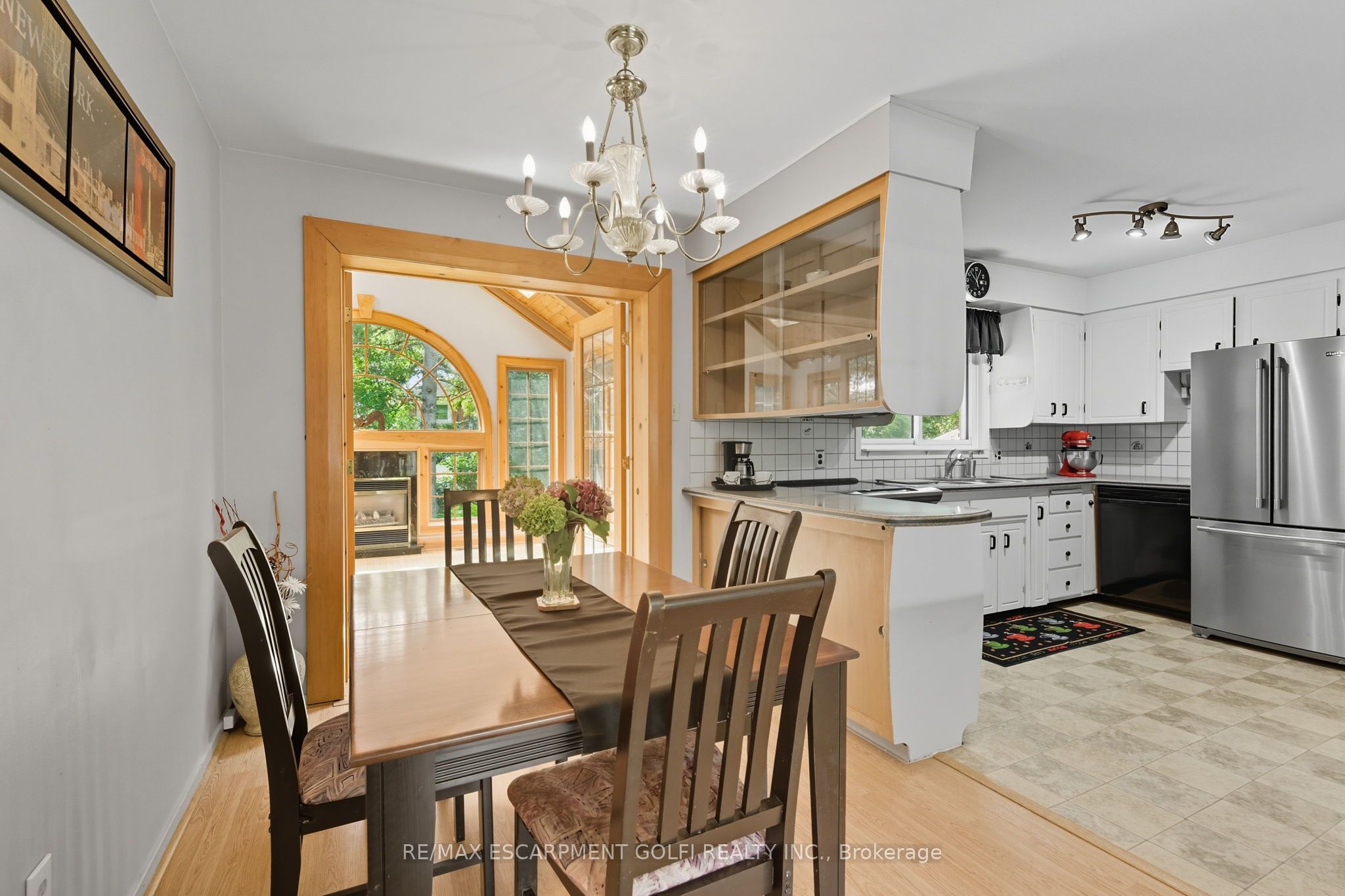 16 Glendale Drive Property Photo 6