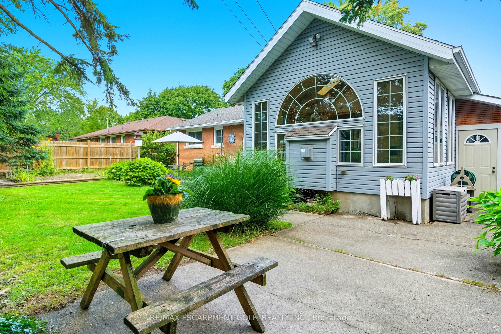 16 Glendale Drive Property Photo 23