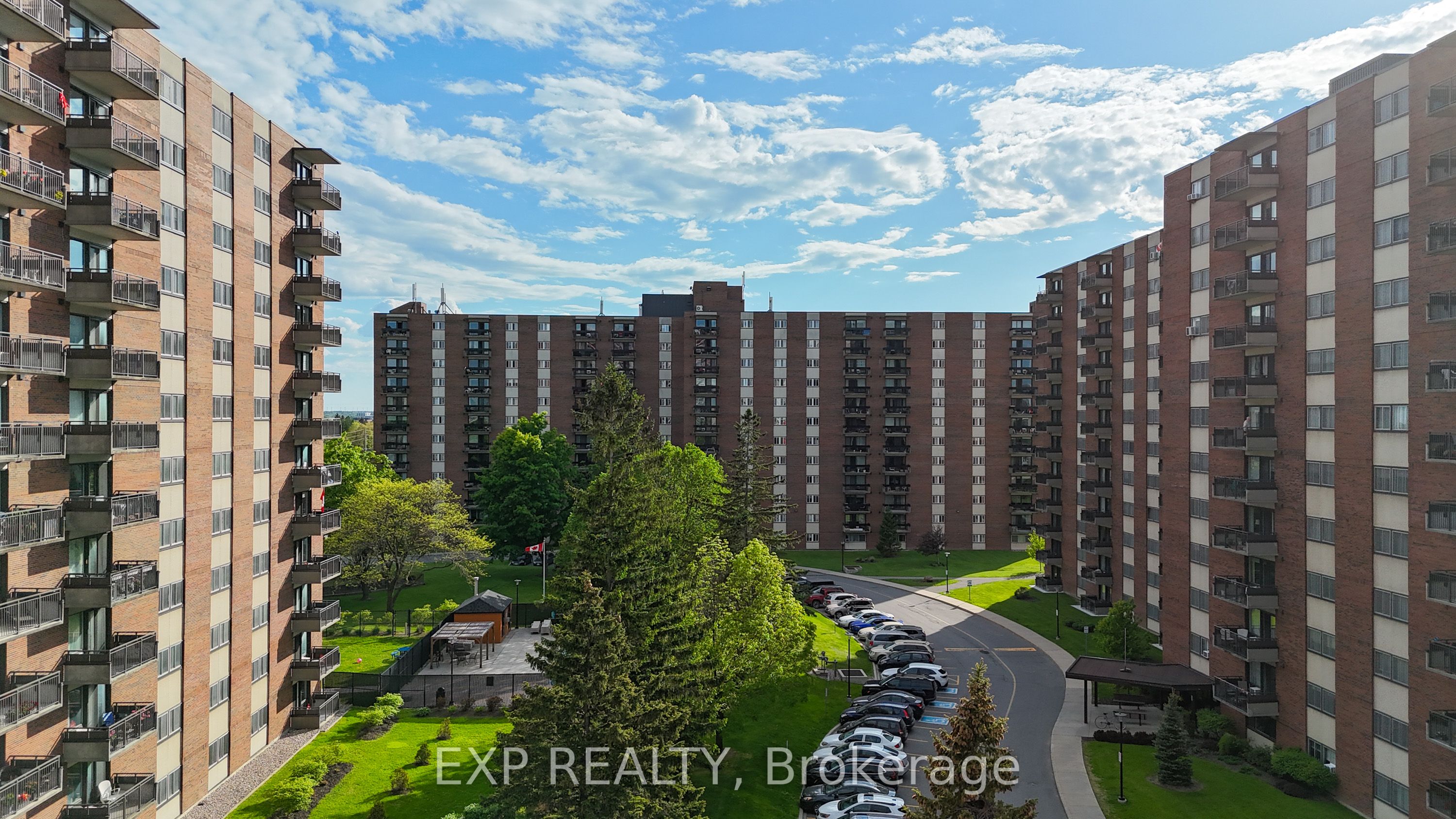 #305 - 1485 BASELINE Road Property Photo 1