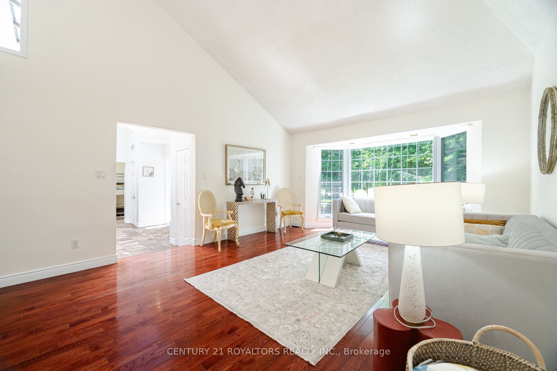 529 Campbellville Road Property Photo 6