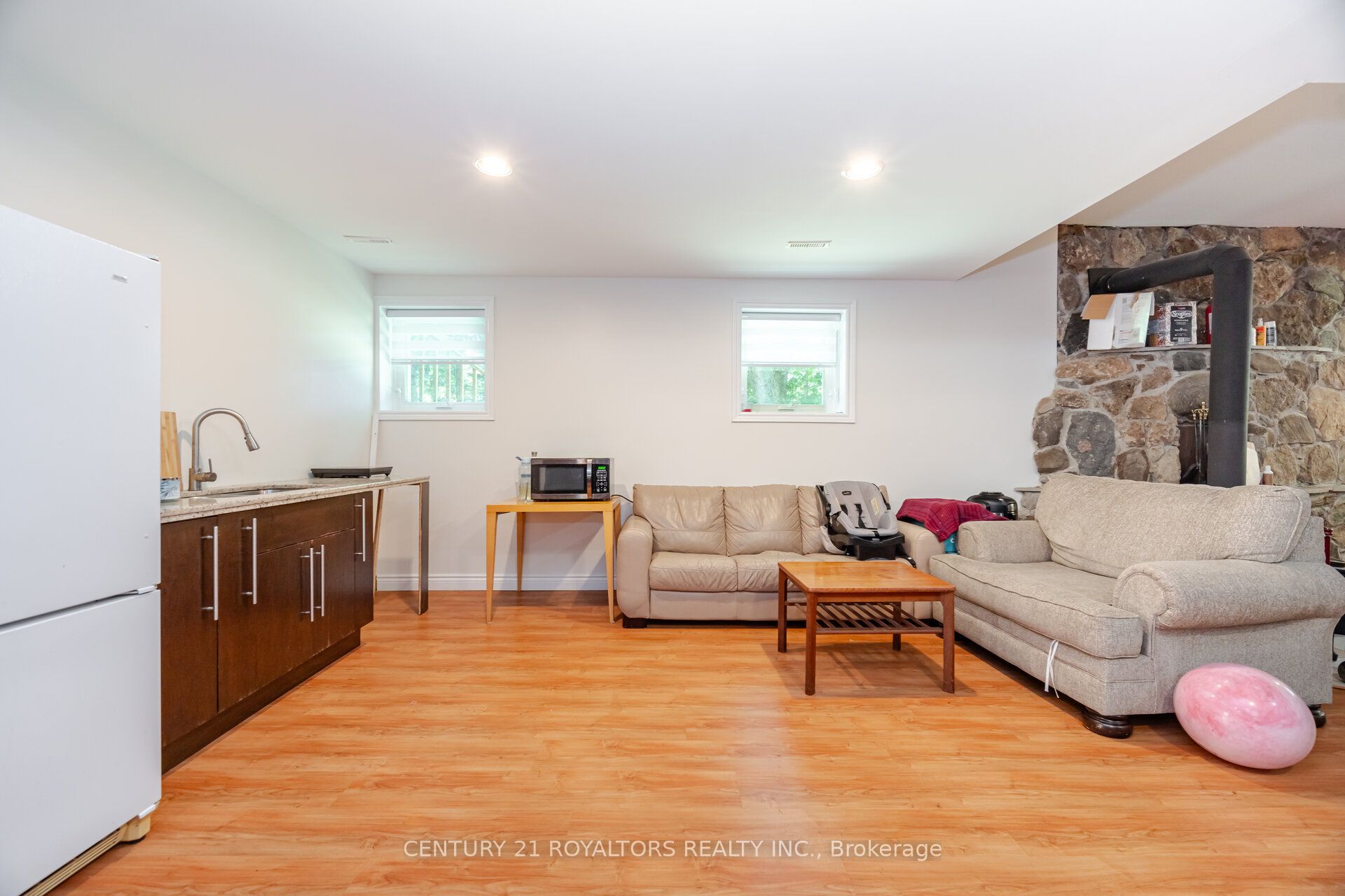 529 Campbellville Road Property Photo 26