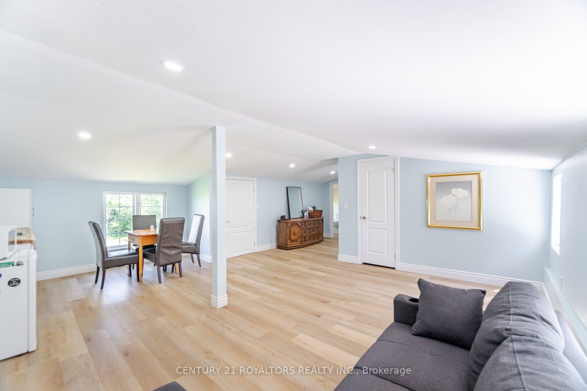 529 Campbellville Road Property Photo 37