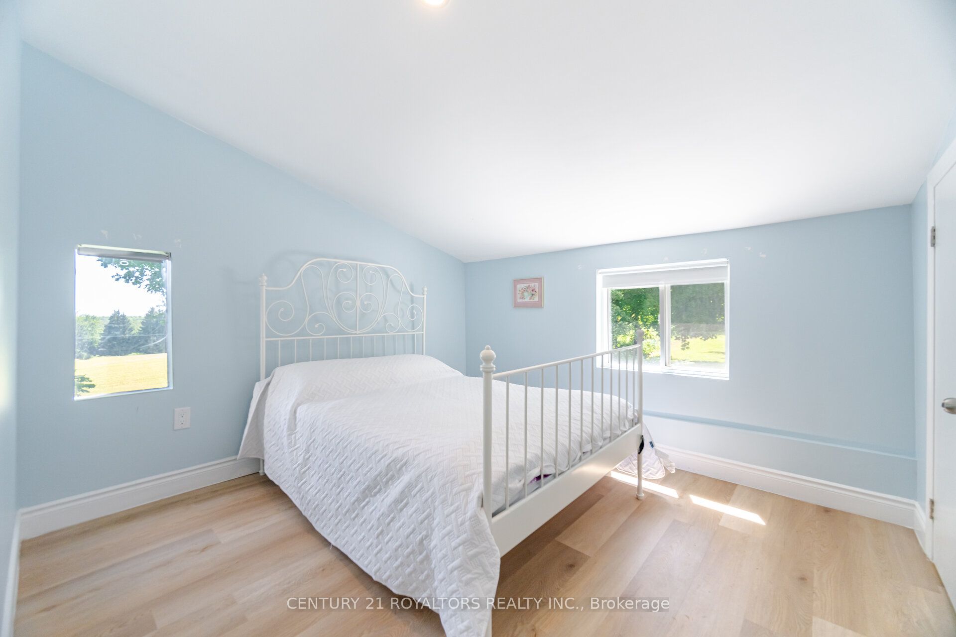 529 Campbellville Road Property Photo 38