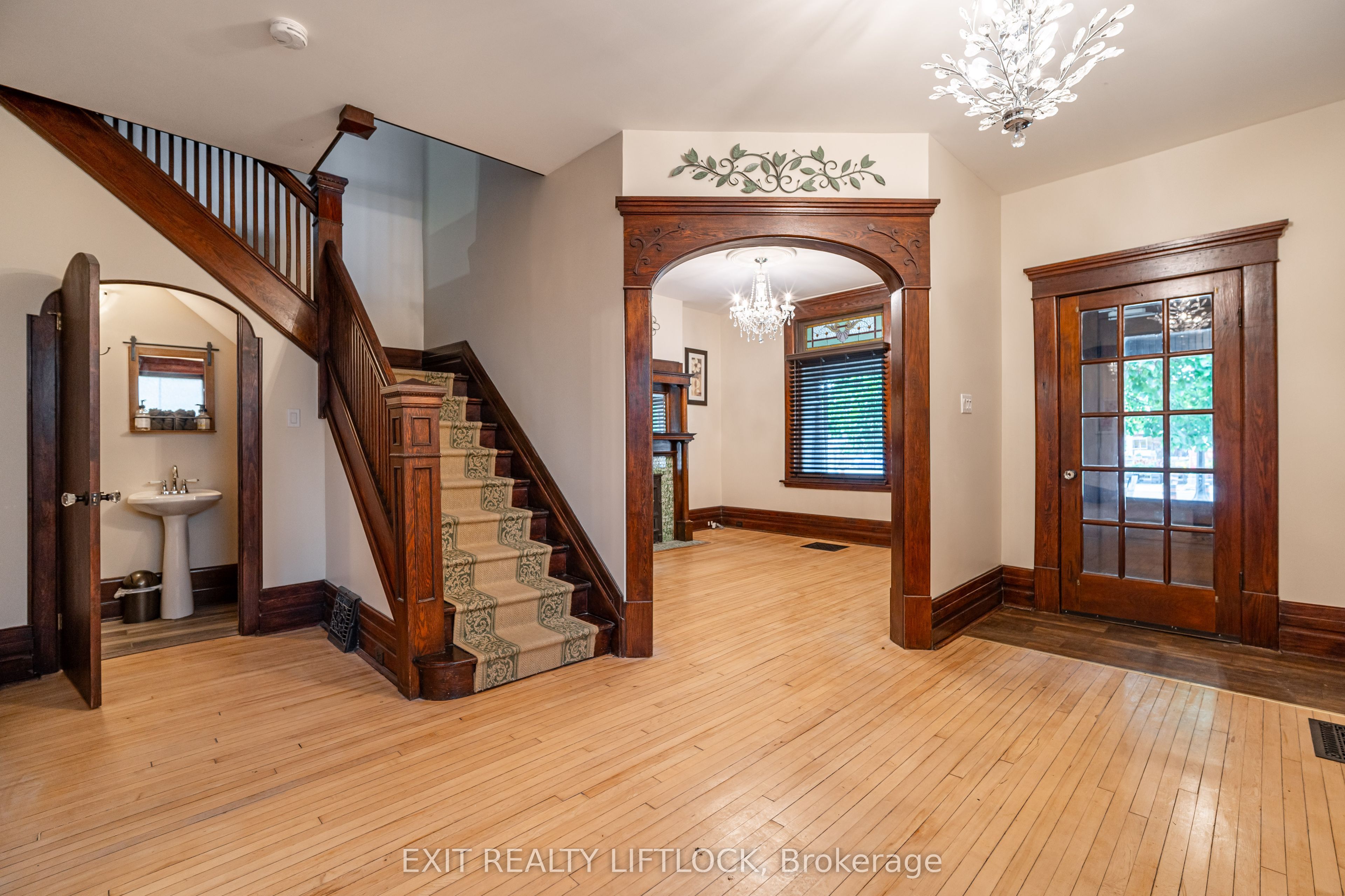 141 Hunter Street Property Photo 4