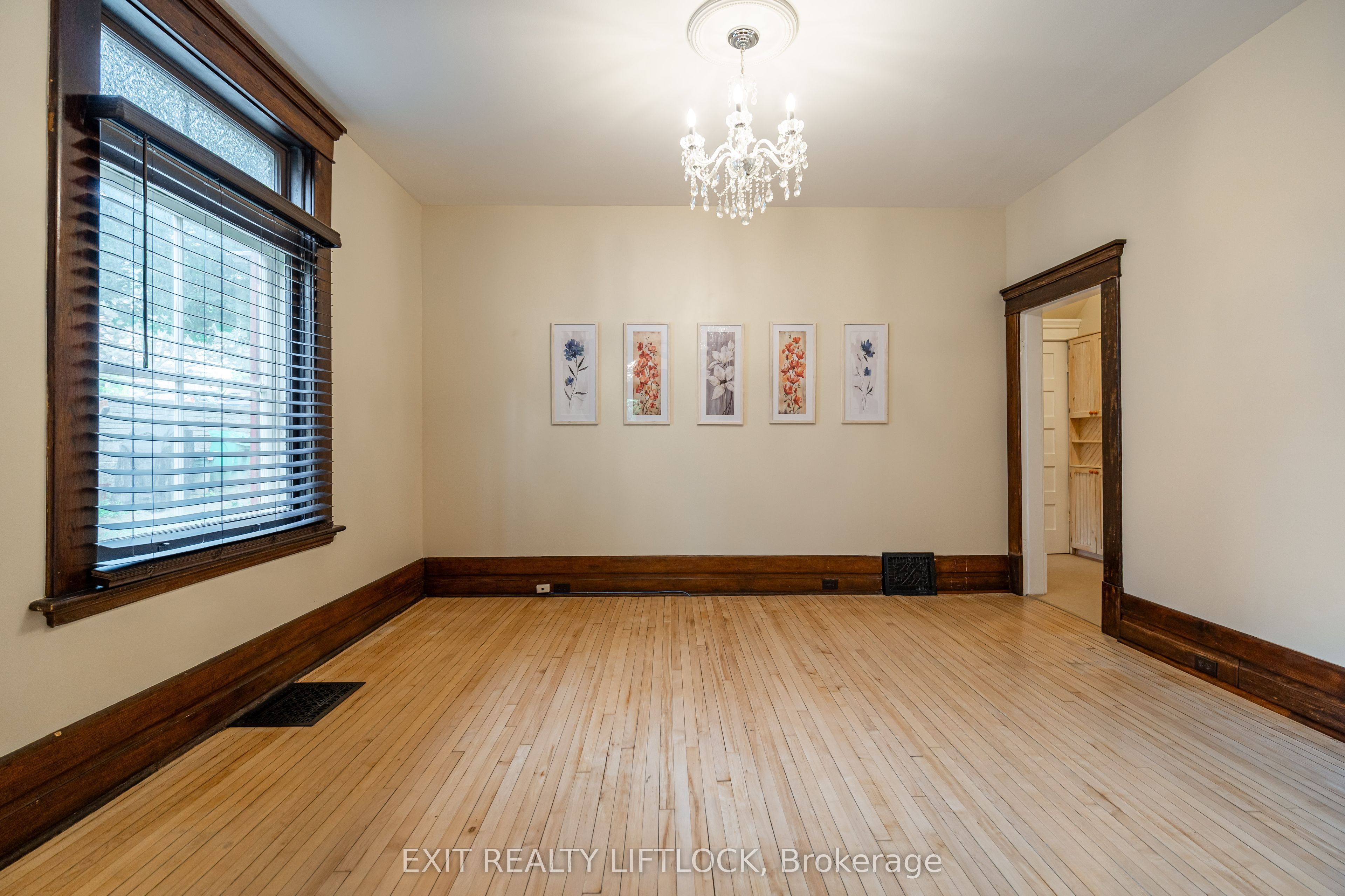 141 Hunter Street Property Photo 8
