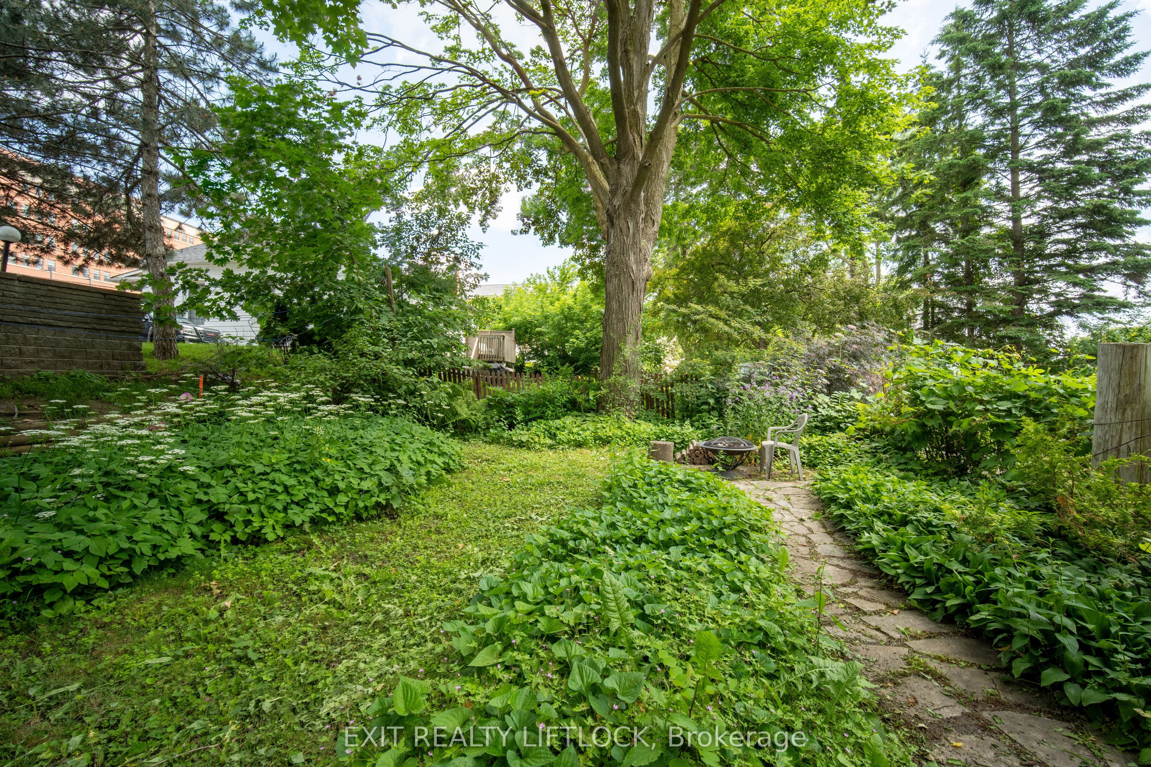 141 Hunter Street Property Photo 28