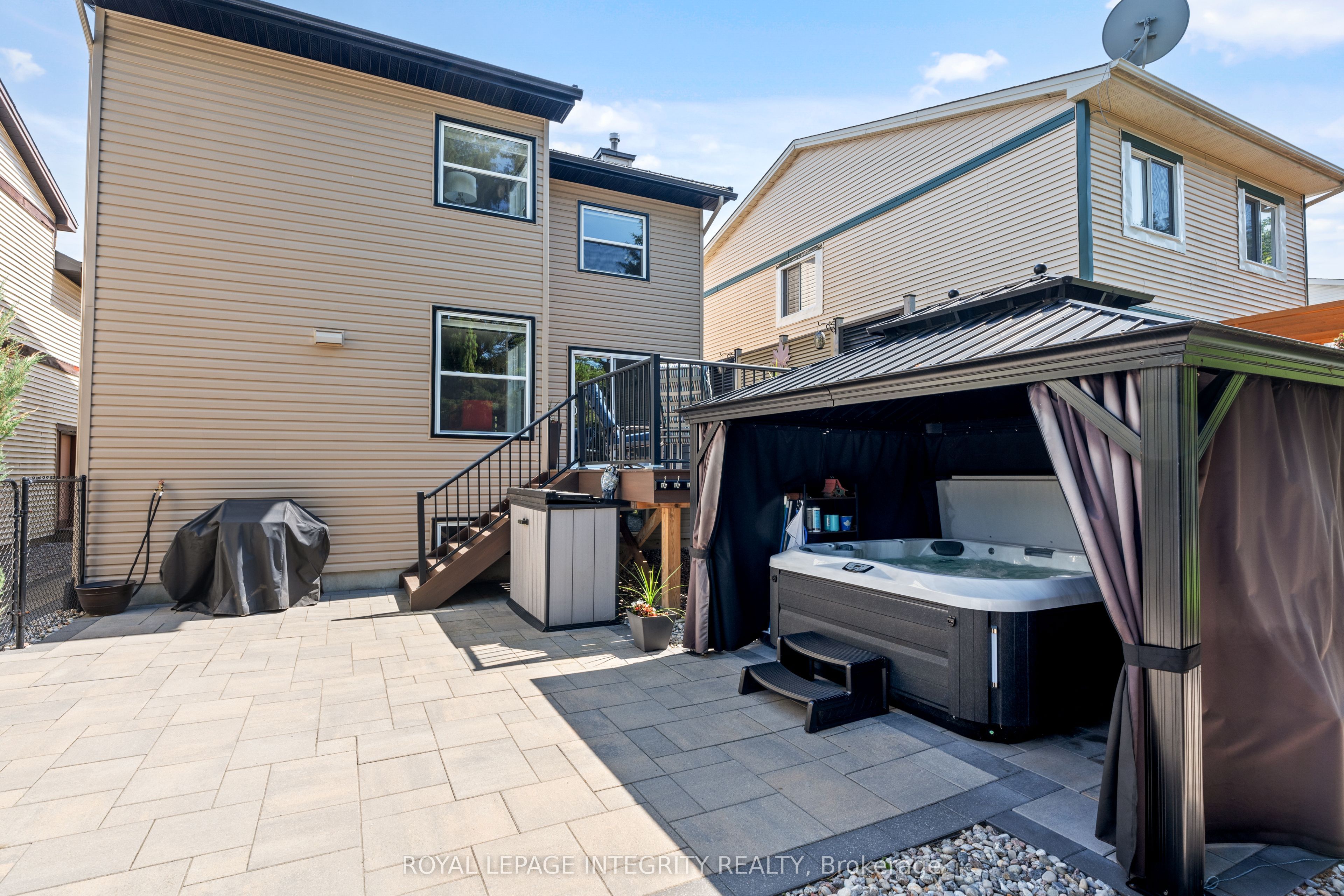51 Rosegarden Crescent Property Photo 40
