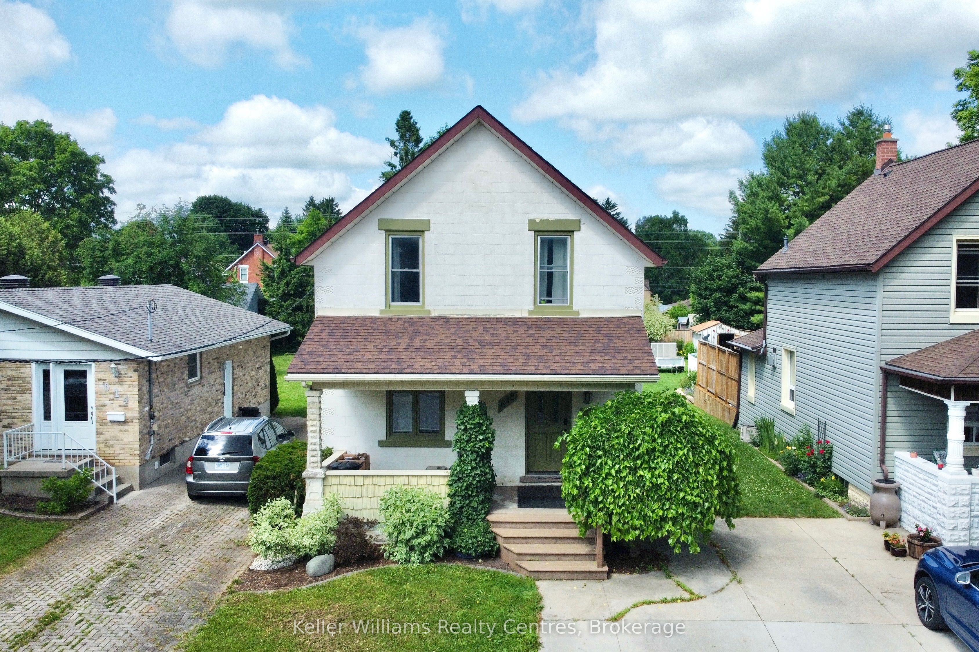618 8th Avenue Property Photo 2