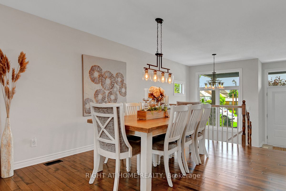 201 Versaille Street Property Photo 8