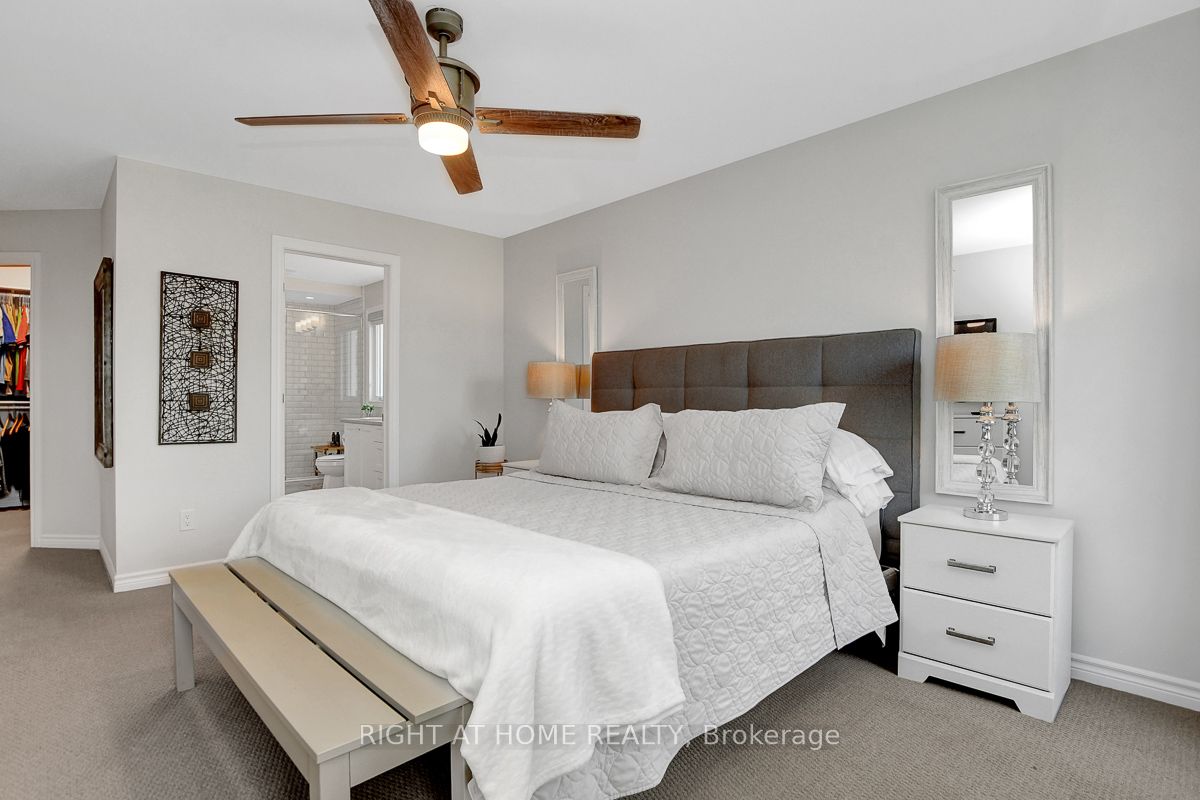 201 Versaille Street Property Photo 23