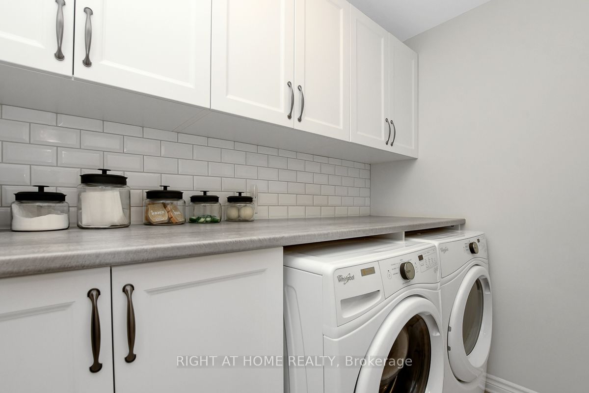 201 Versaille Street Property Photo 29