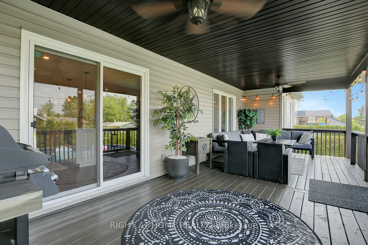 201 Versaille Street Property Photo 43