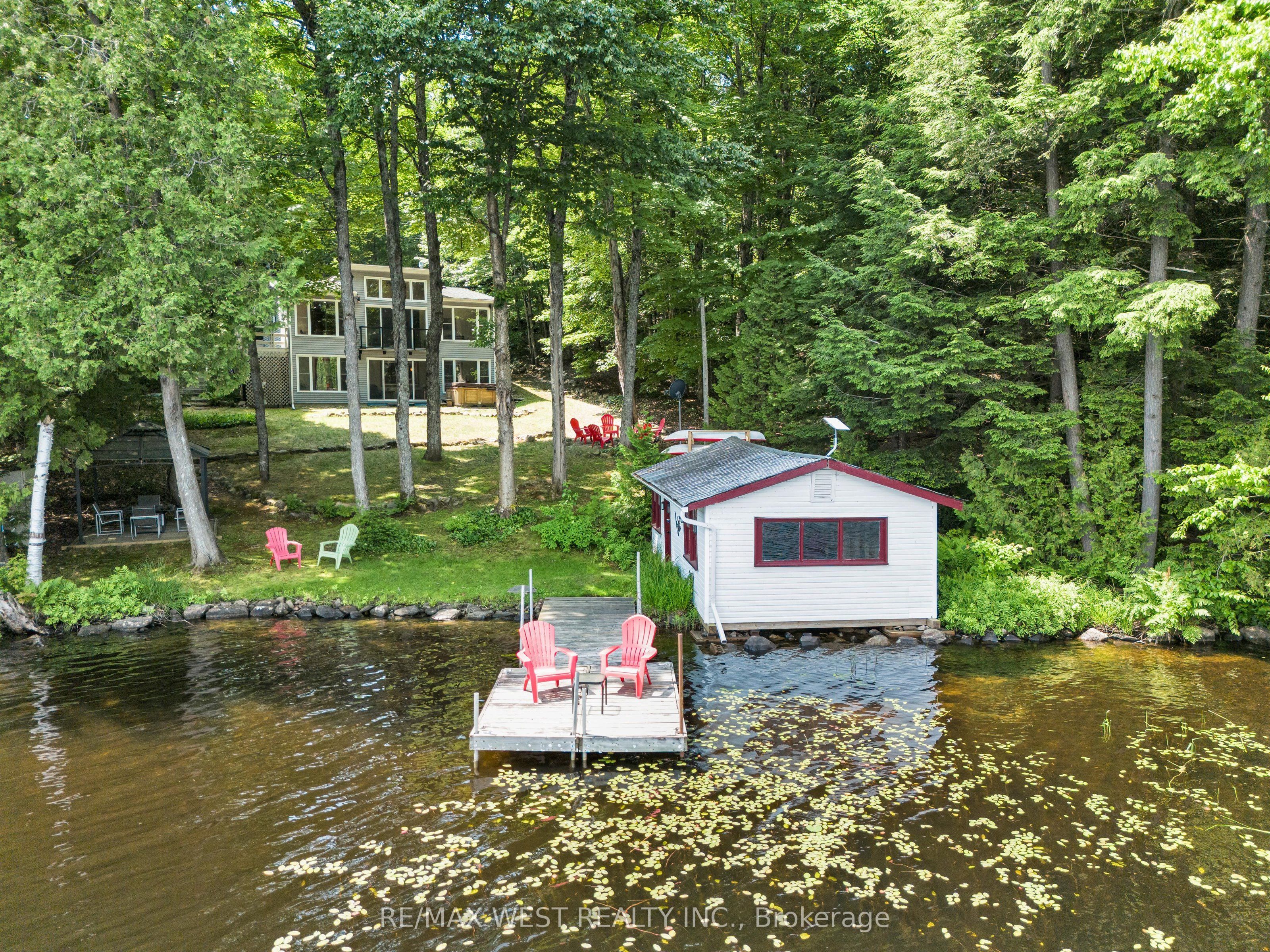 1091 Mcarthur Point Road Property Photo 1