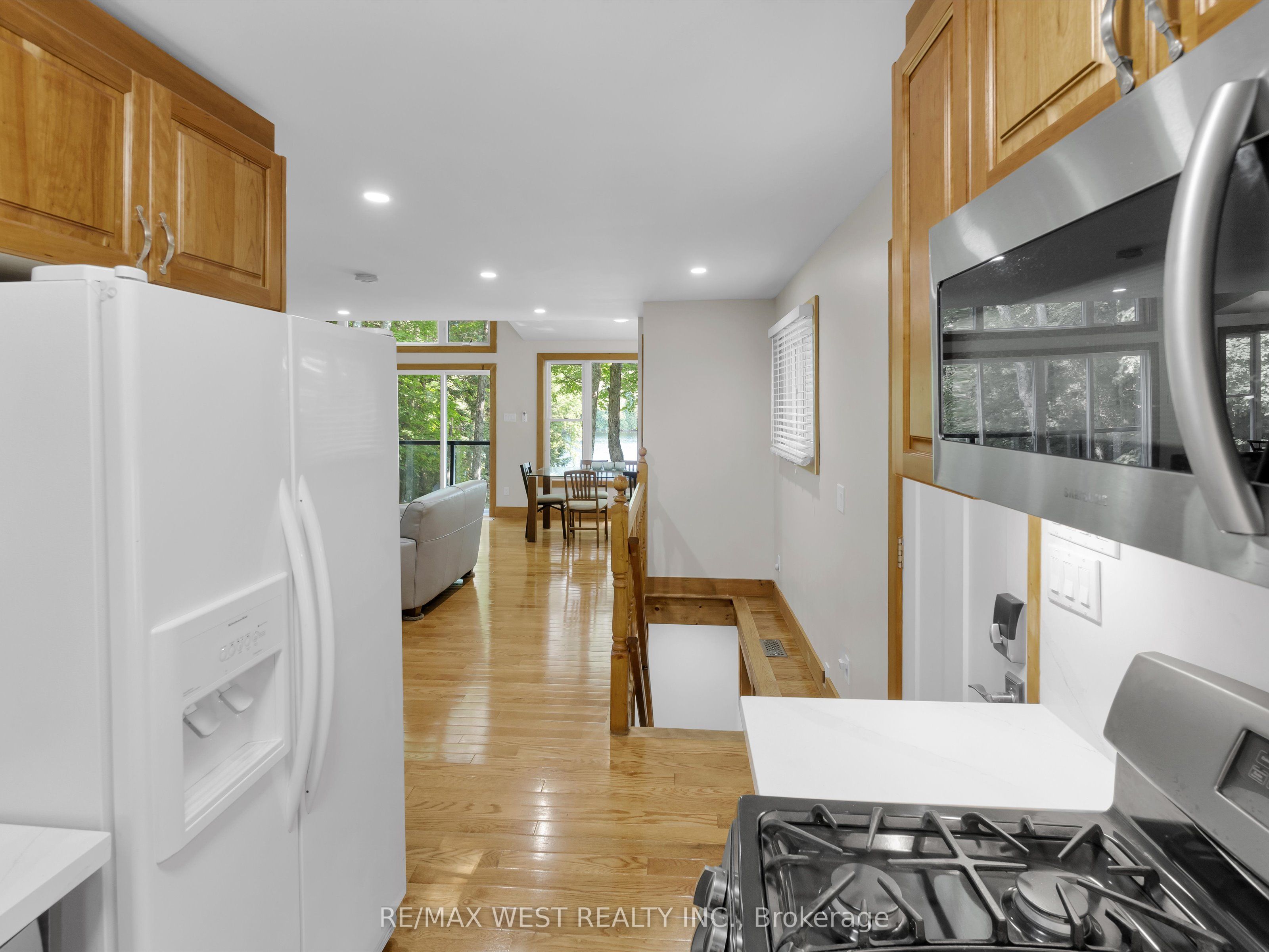 1091 Mcarthur Point Road Property Photo 13