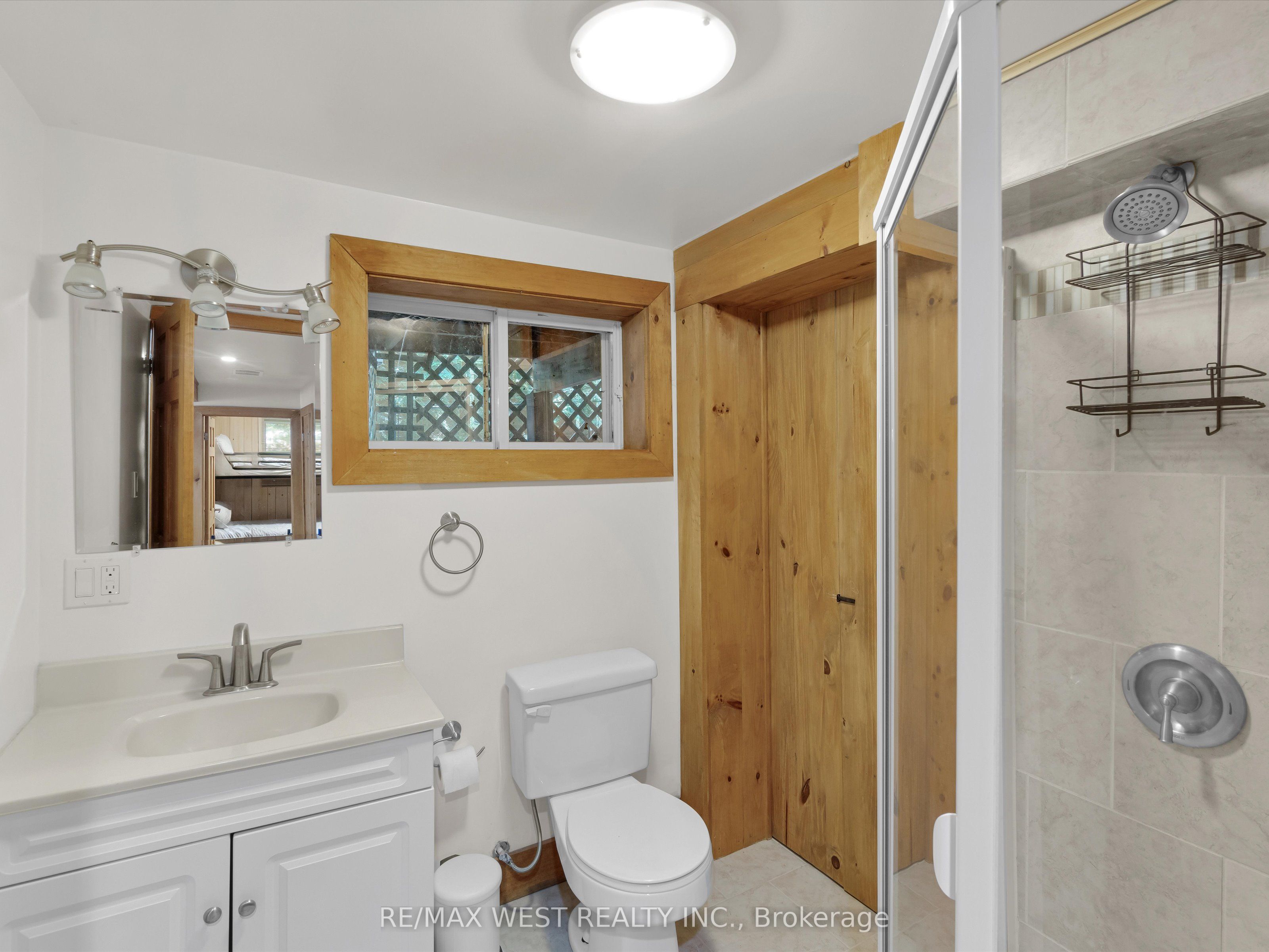 1091 Mcarthur Point Road Property Photo 24