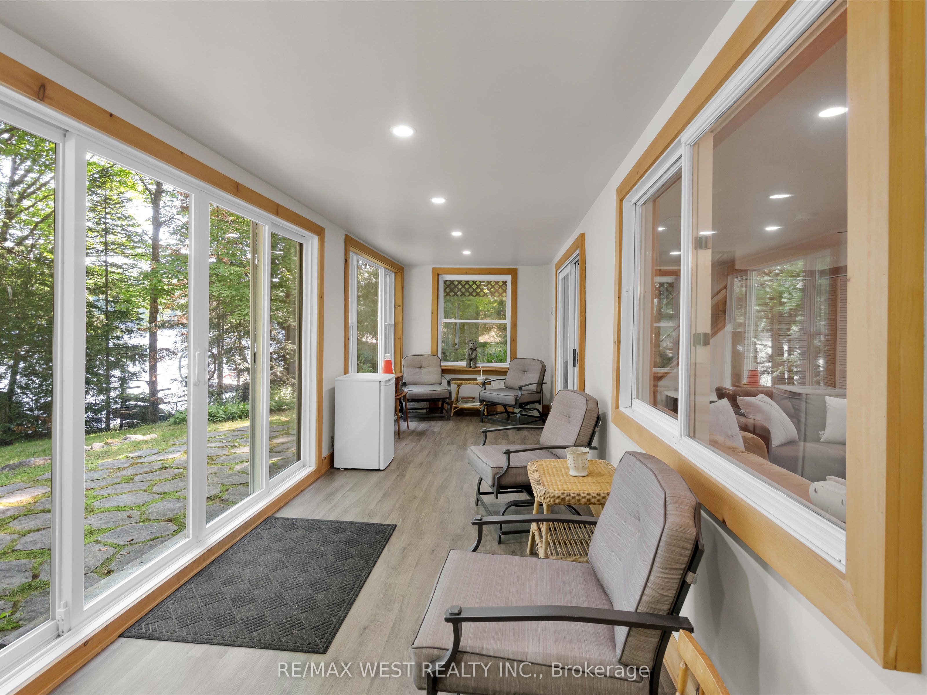 1091 Mcarthur Point Road Property Photo 26