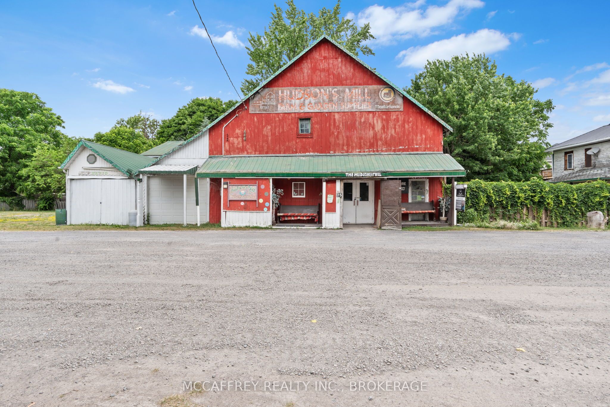 75 Prince Street Property Photo 1