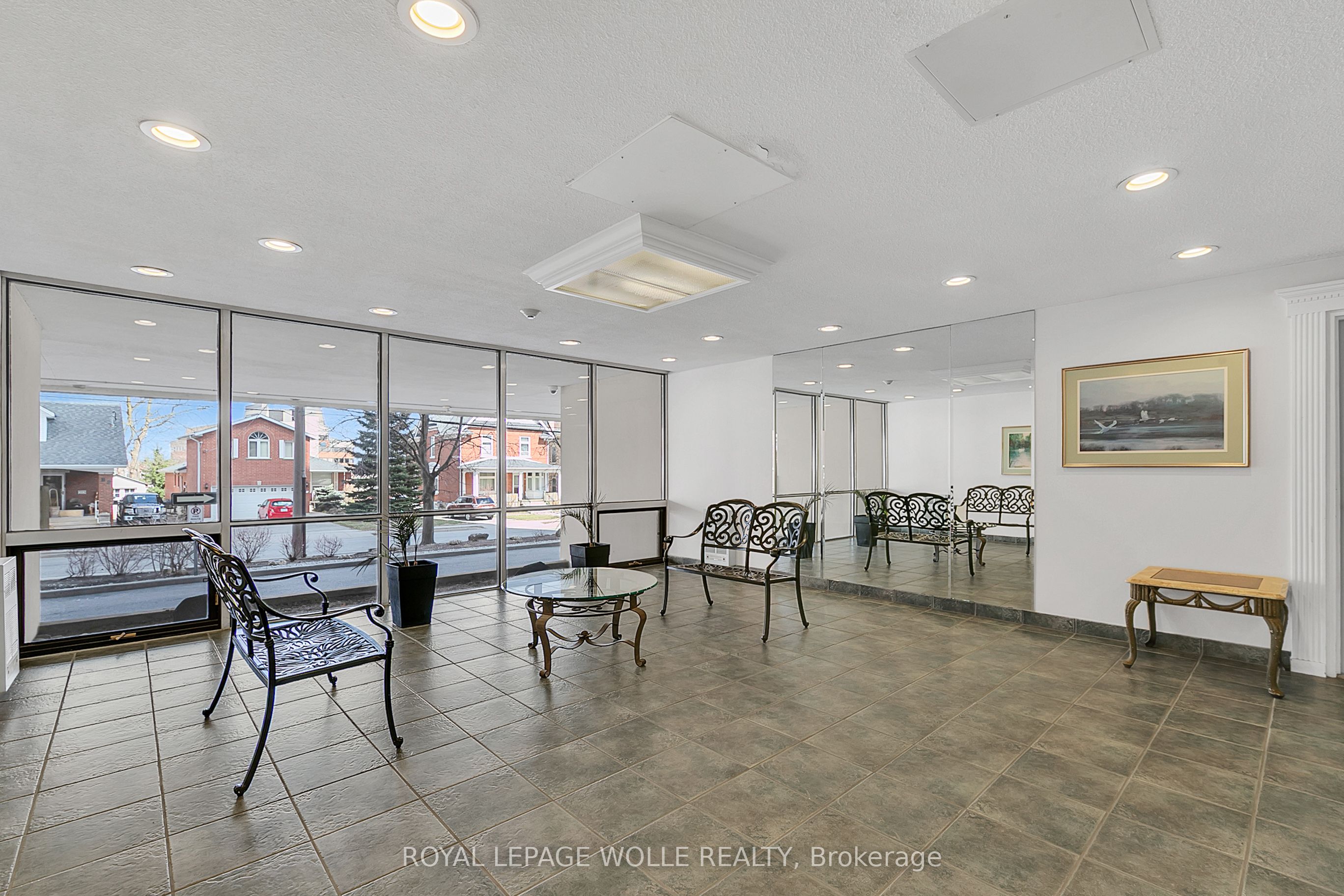 81 Church Street 702 Property Photo 28